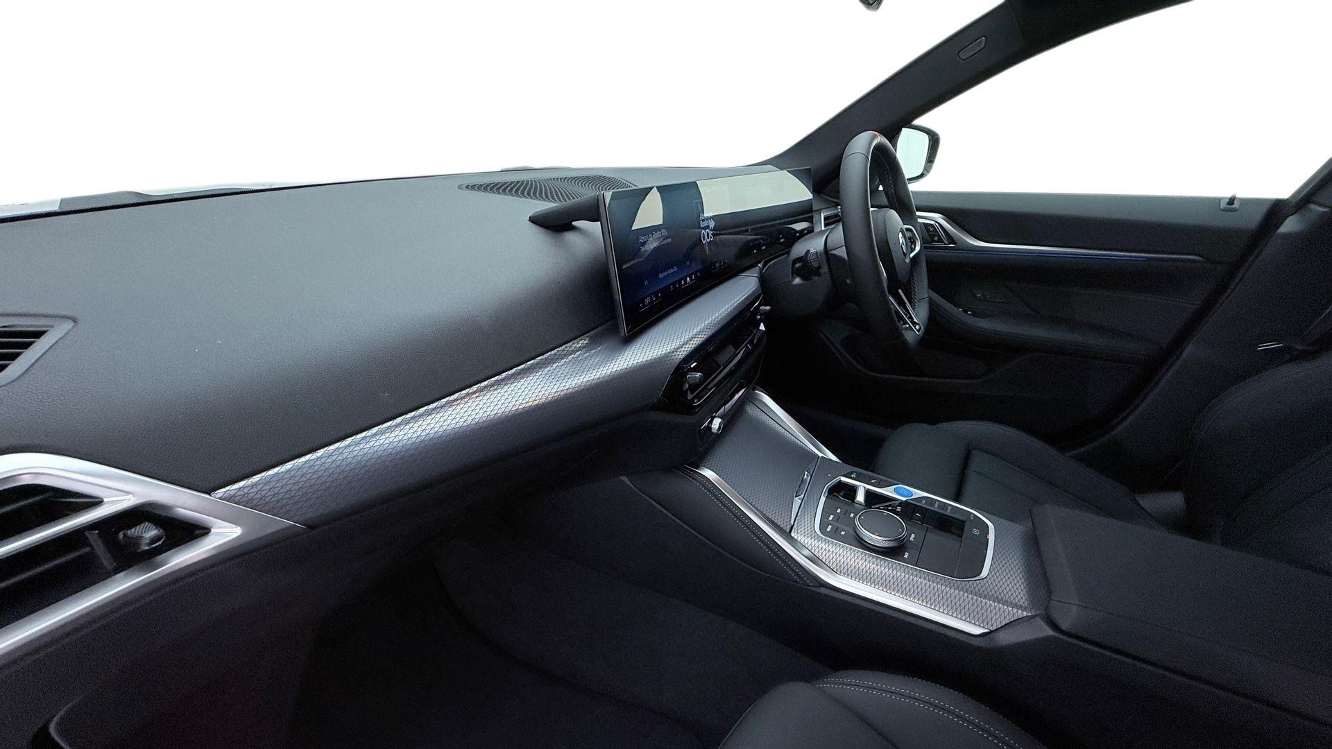 BMW I4 view 7