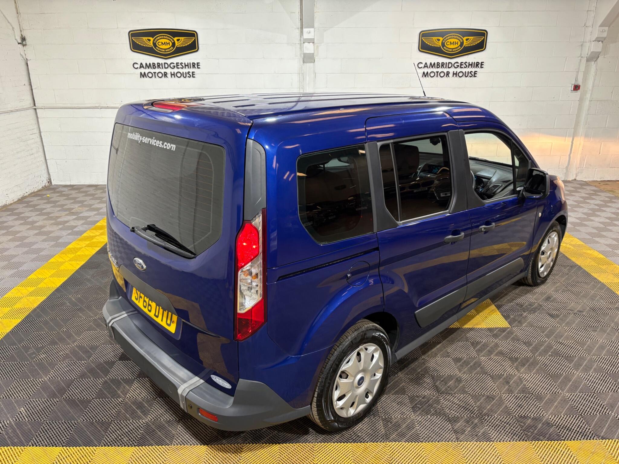 Ford Tourneo Connect view 63