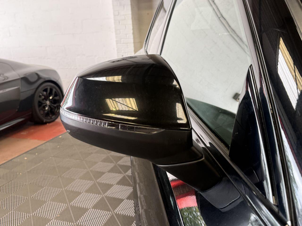 Audi Q5 view 24