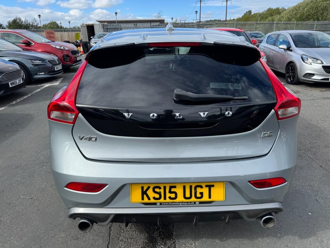 Volvo V40 view 21