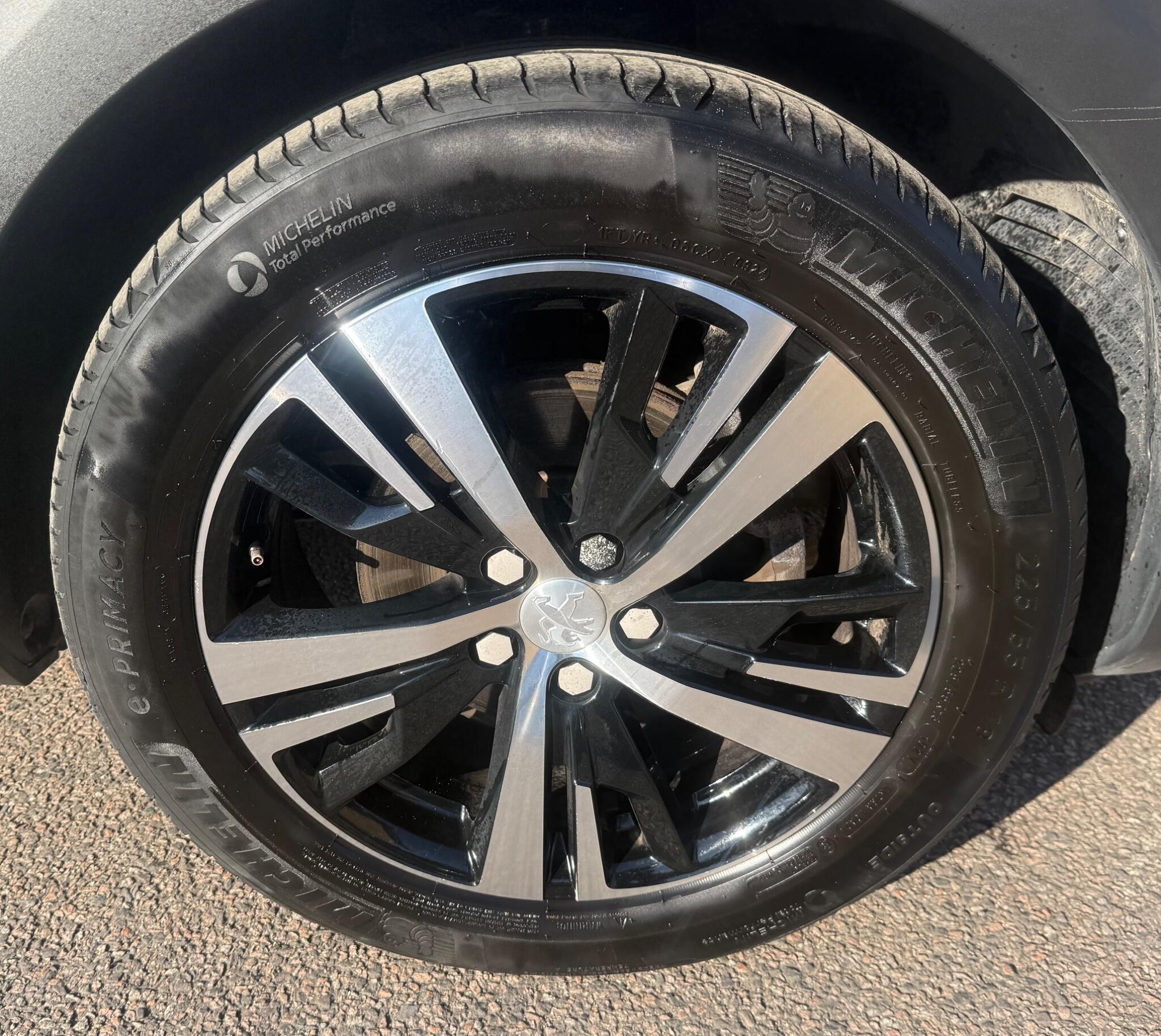 Peugeot 5008 view 11