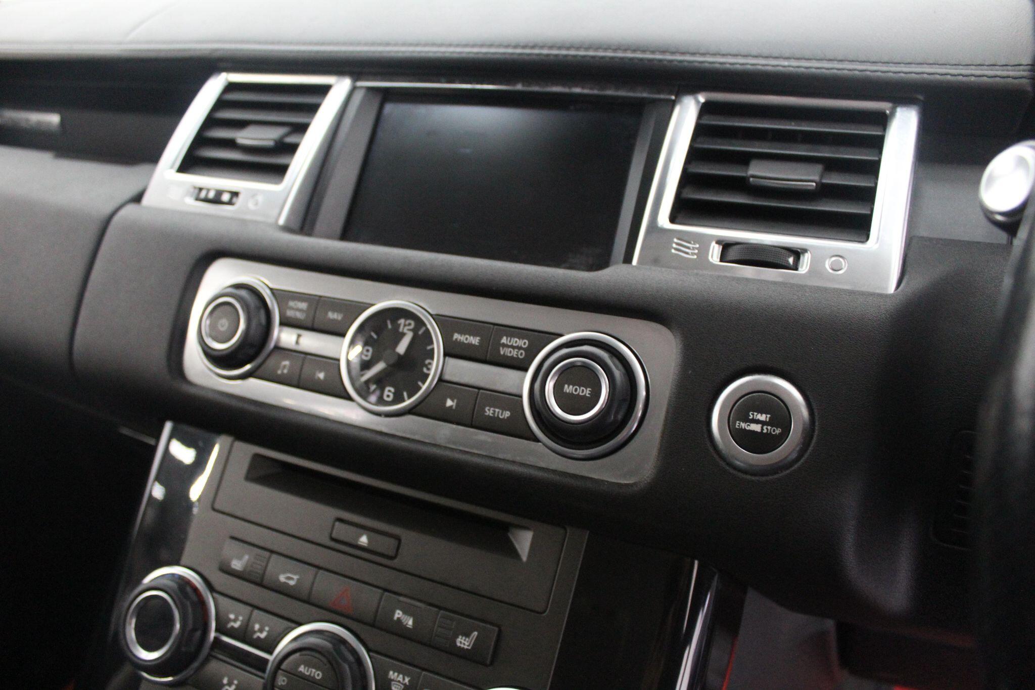 Land Rover Range Rover Sport view 40