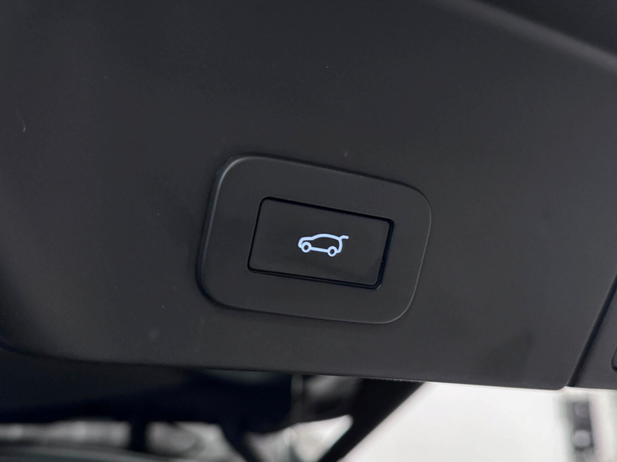 Land Rover Range Rover Evoque view 8