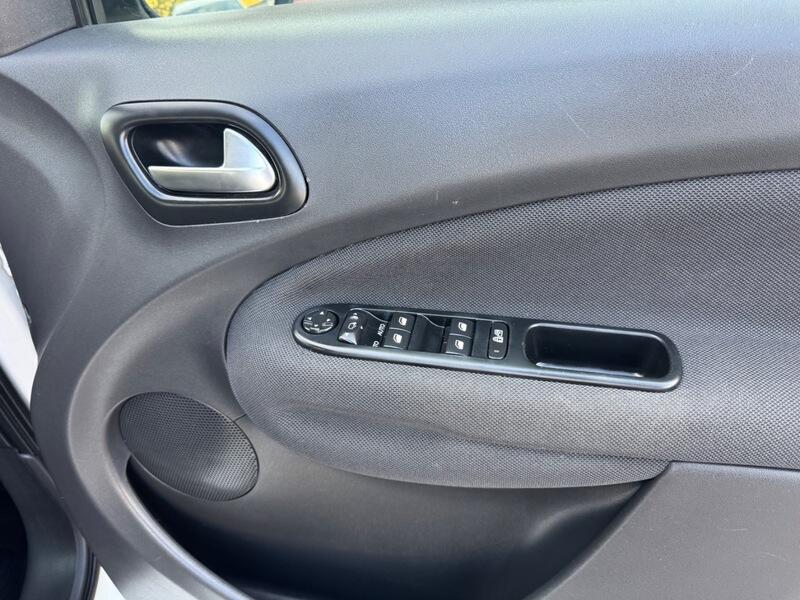 Citroen C3 Picasso view 31