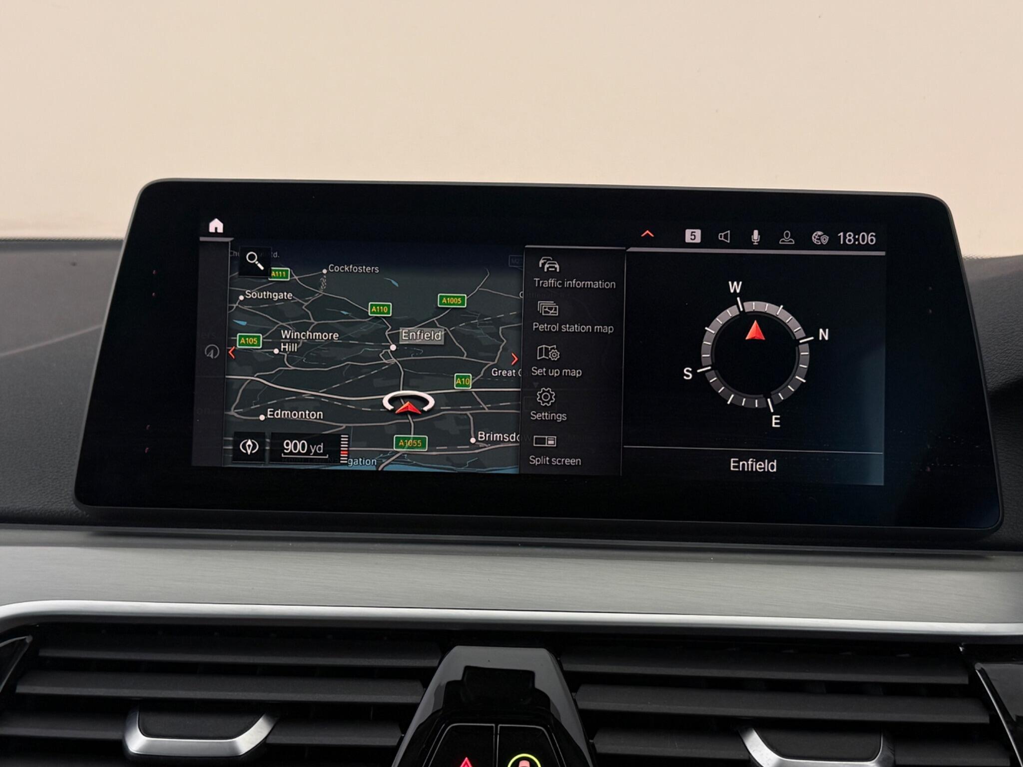 BMW 5 Series view 25
