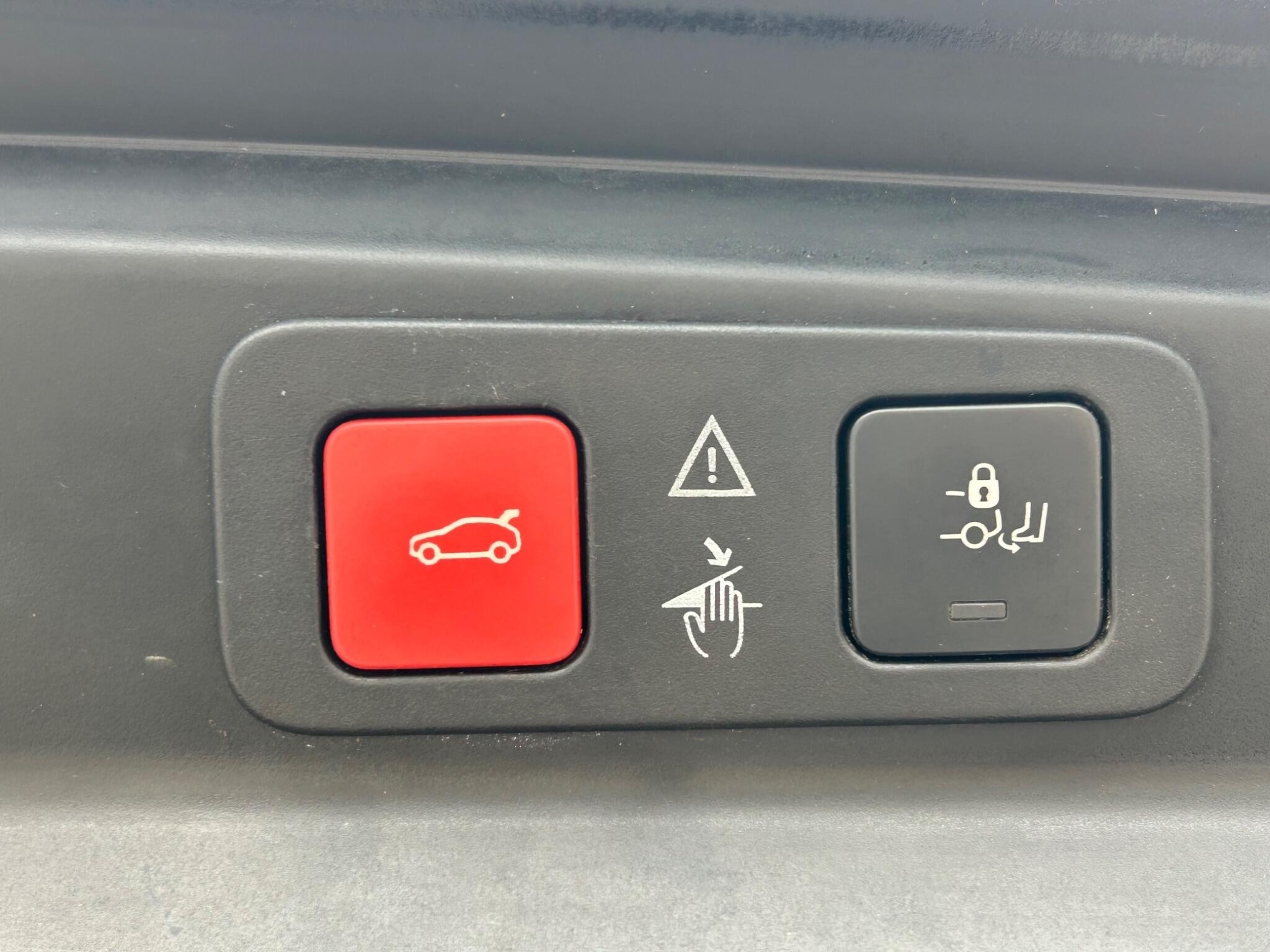 Peugeot 5008 view 27