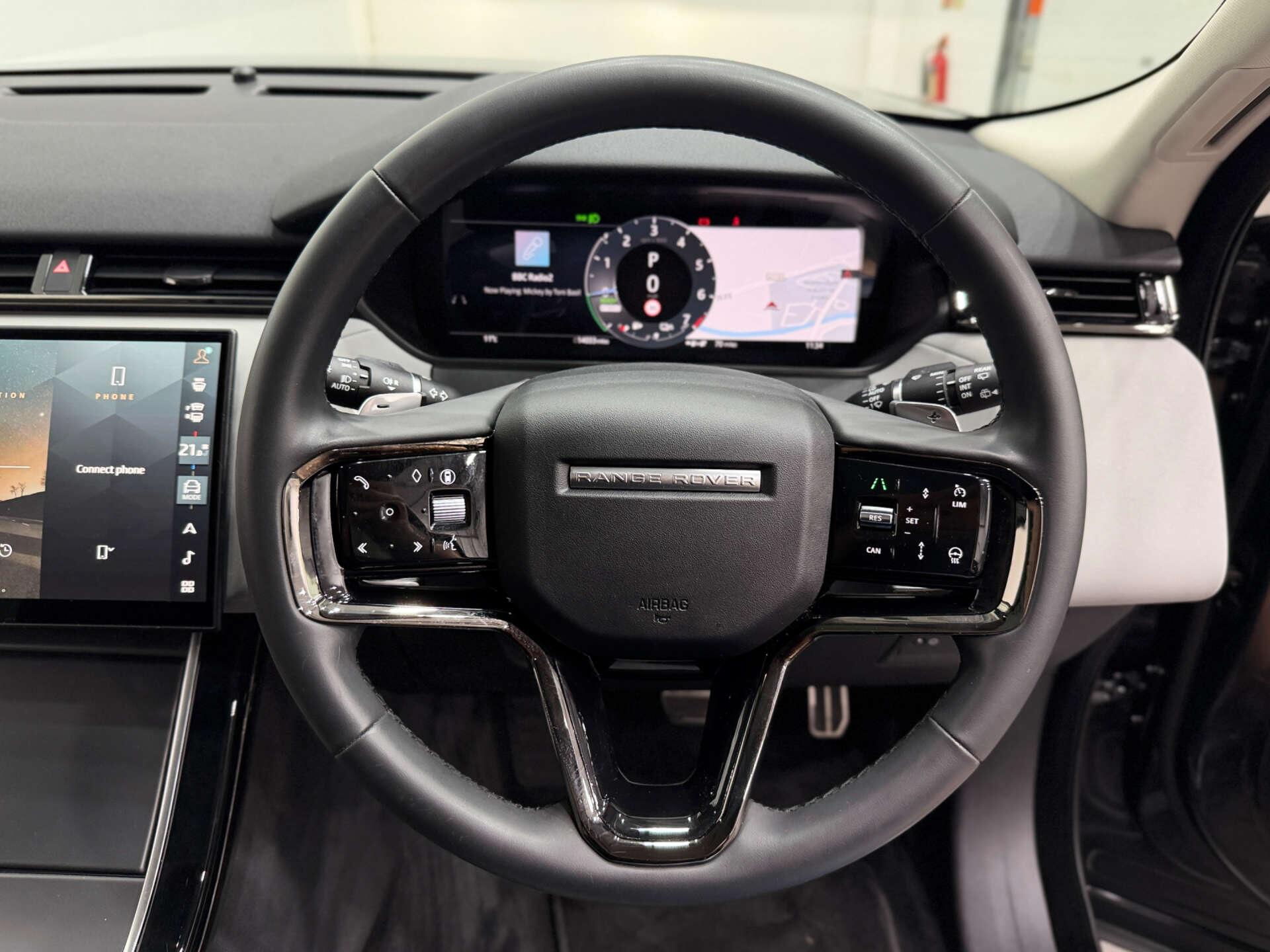 Land Rover Range Rover Velar view 21