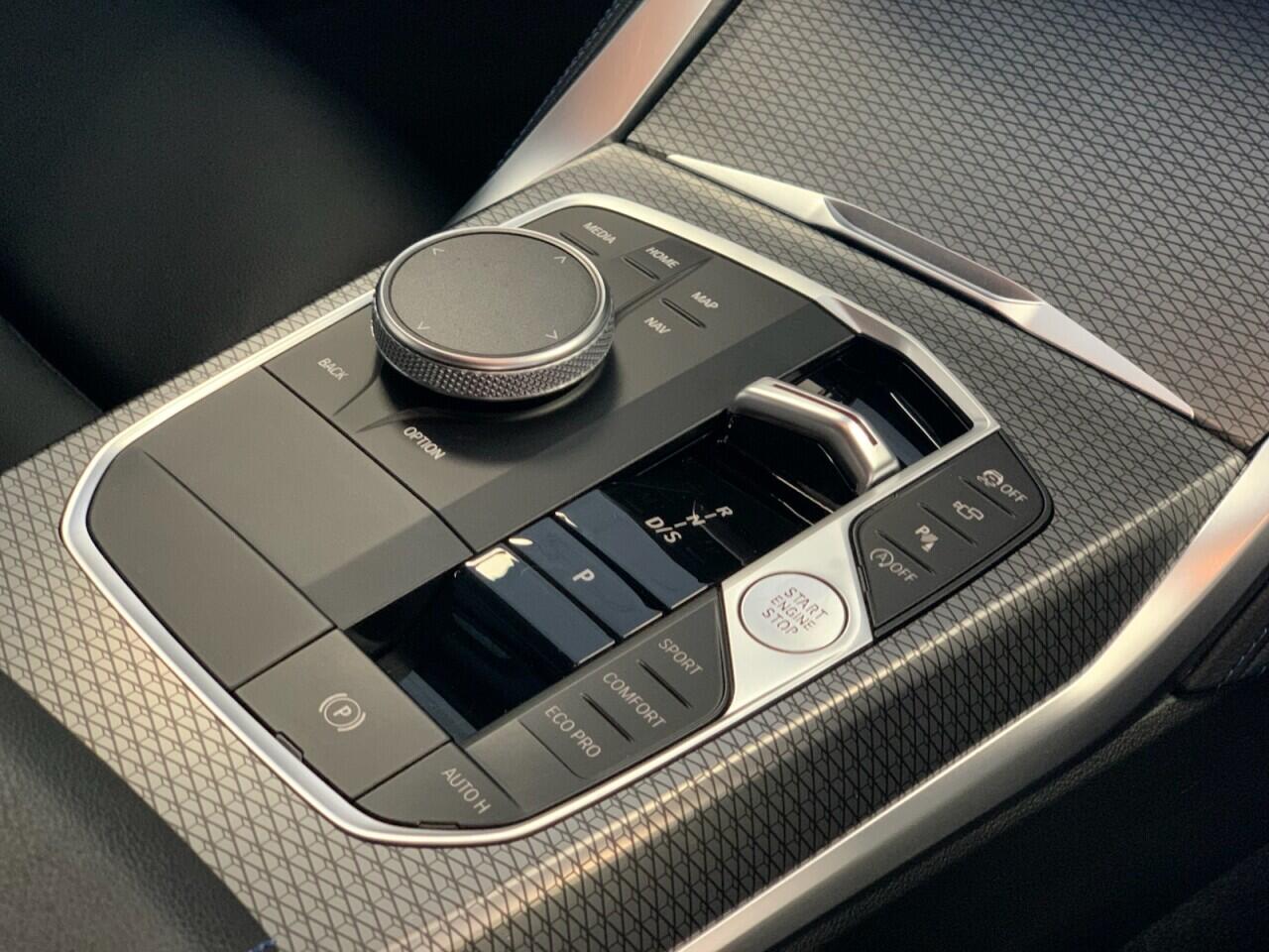 BMW 2 Series view 30