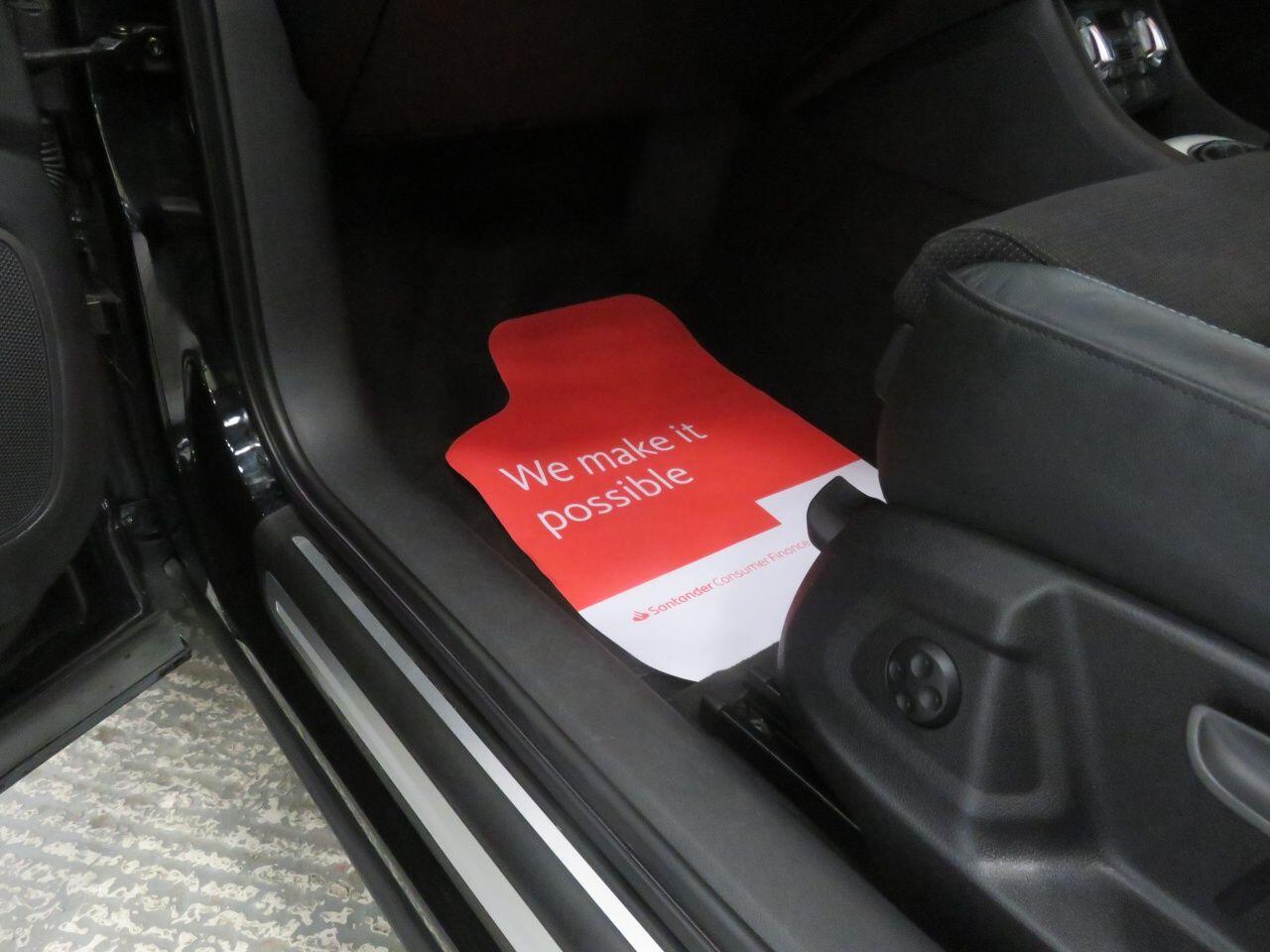 Audi Q3 view 33