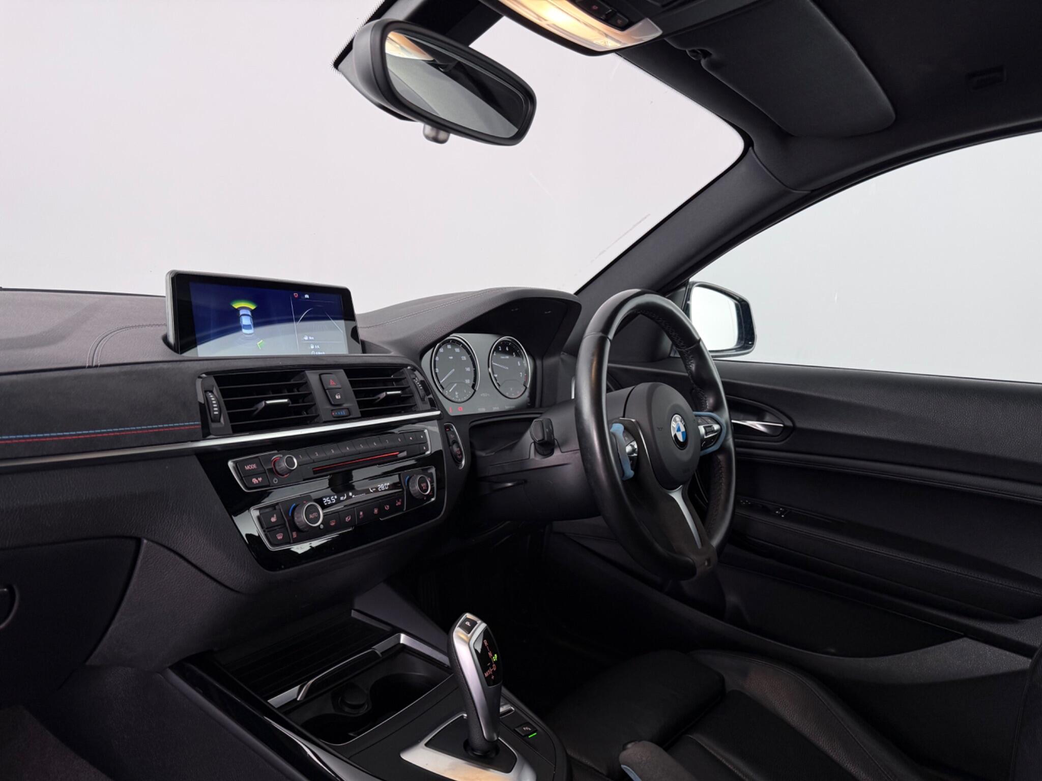 BMW 2 Series view 4