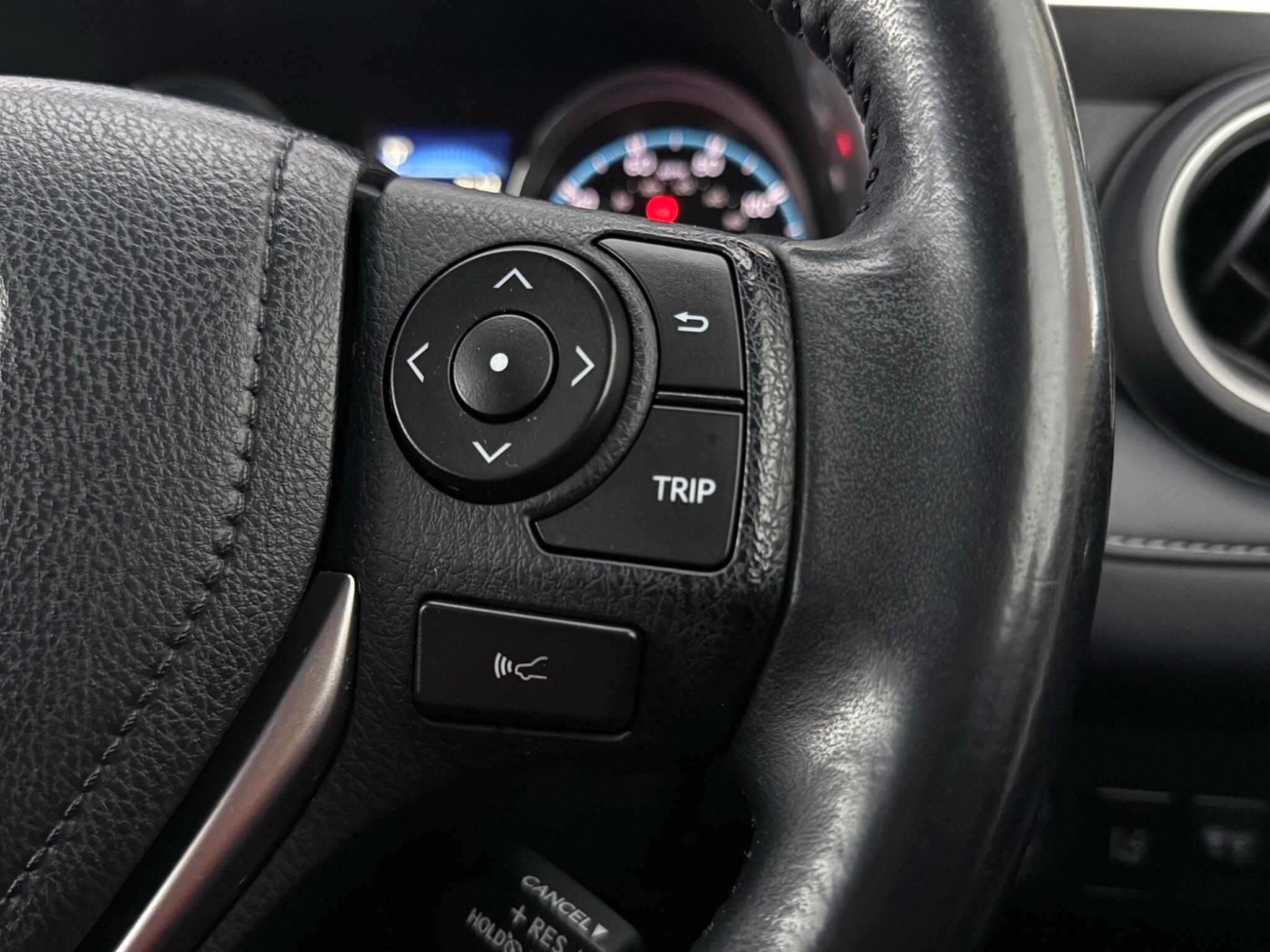 Toyota Rav4 view 16
