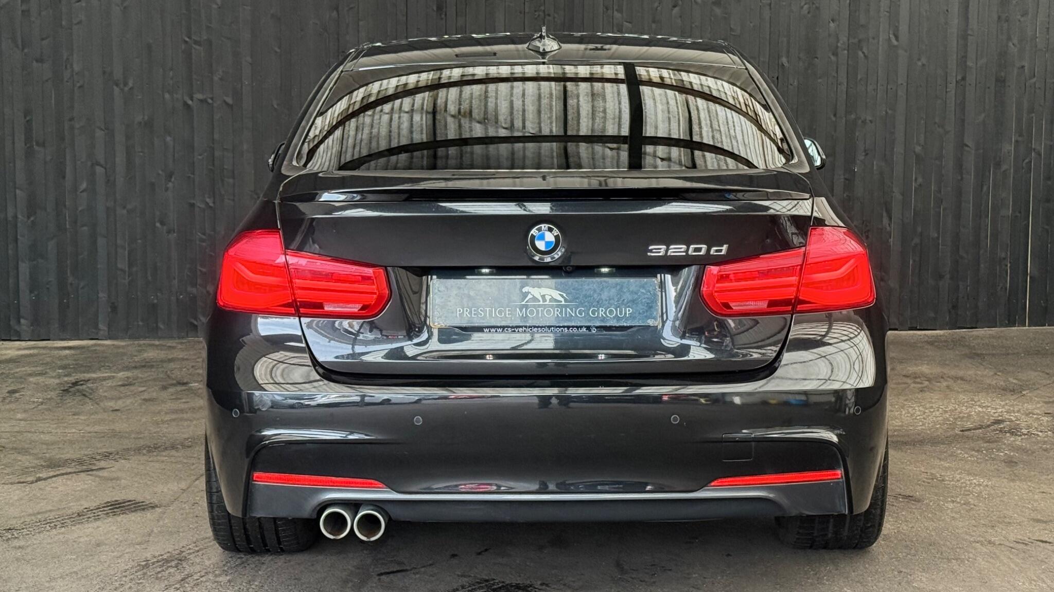 BMW 3 Series view 13