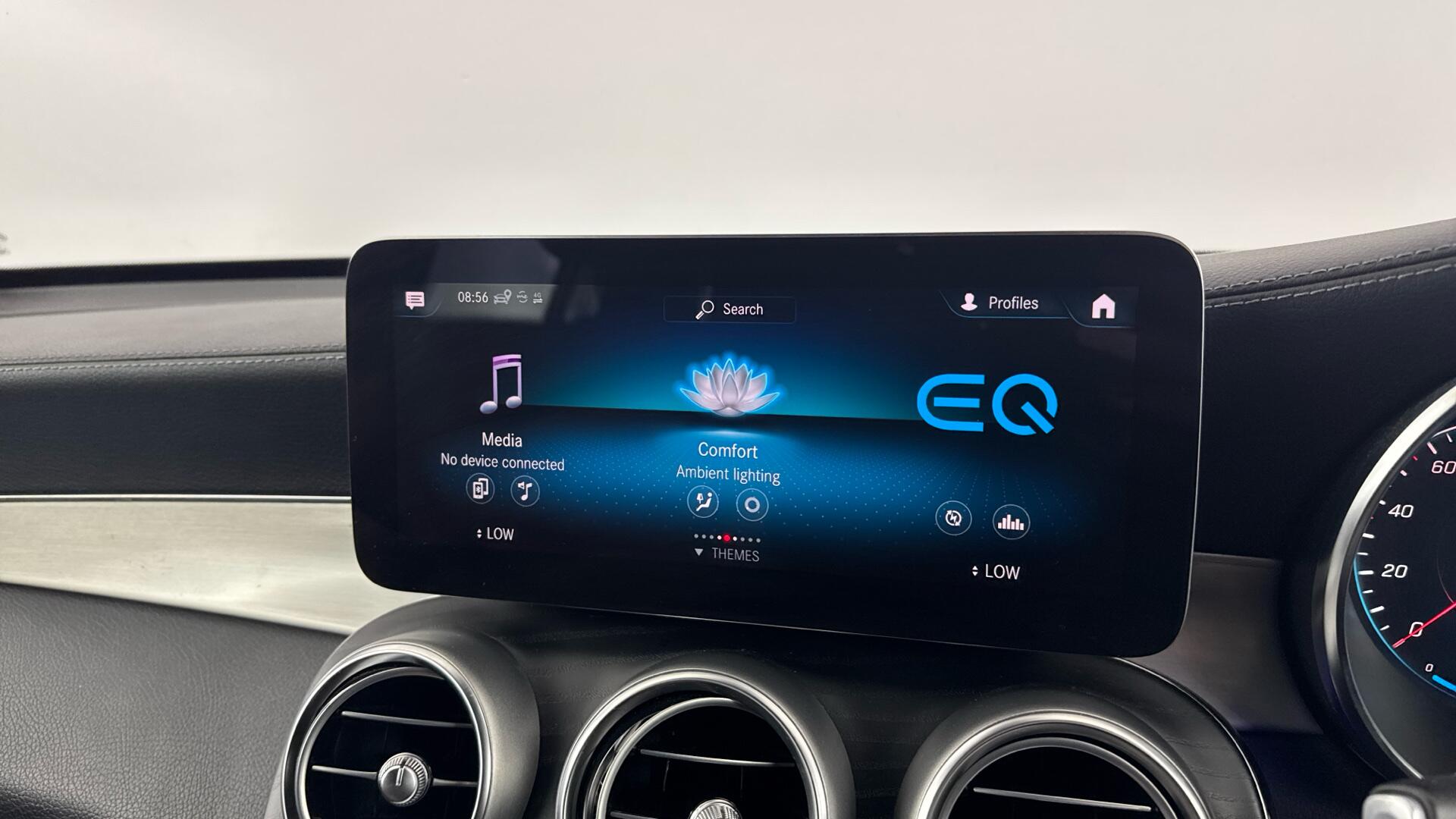 Mercedes-Benz GLC view 27