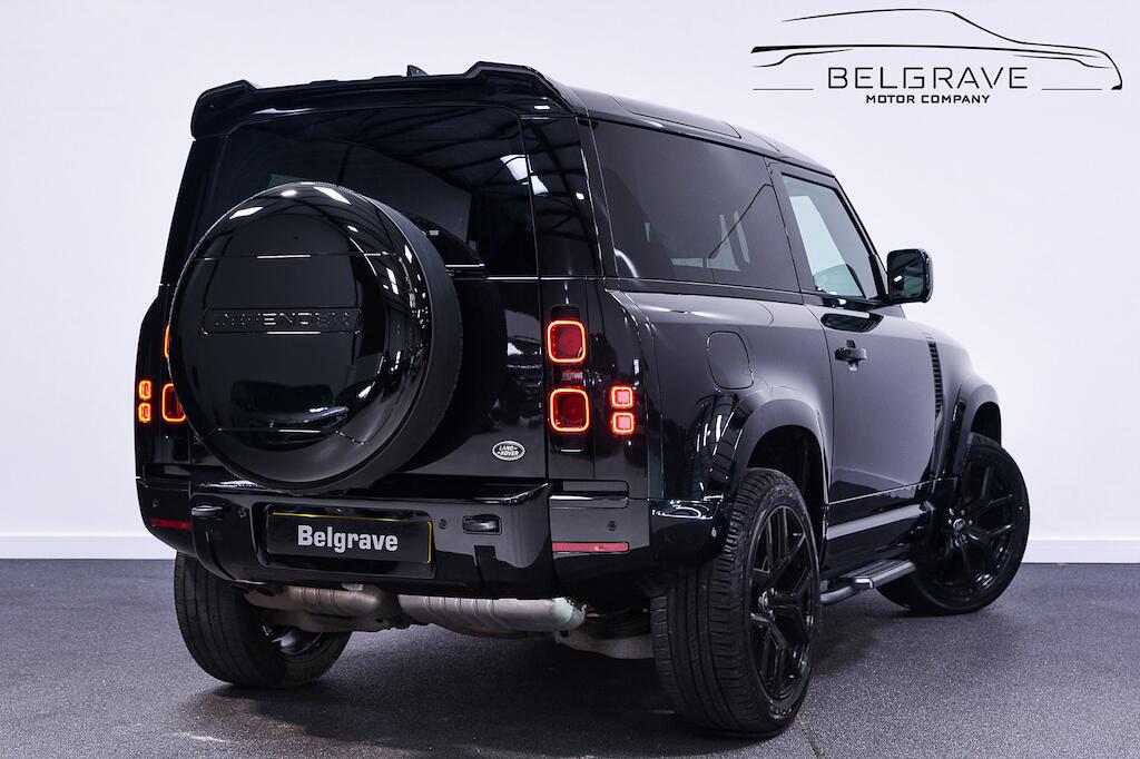 Land Rover Defender view 3
