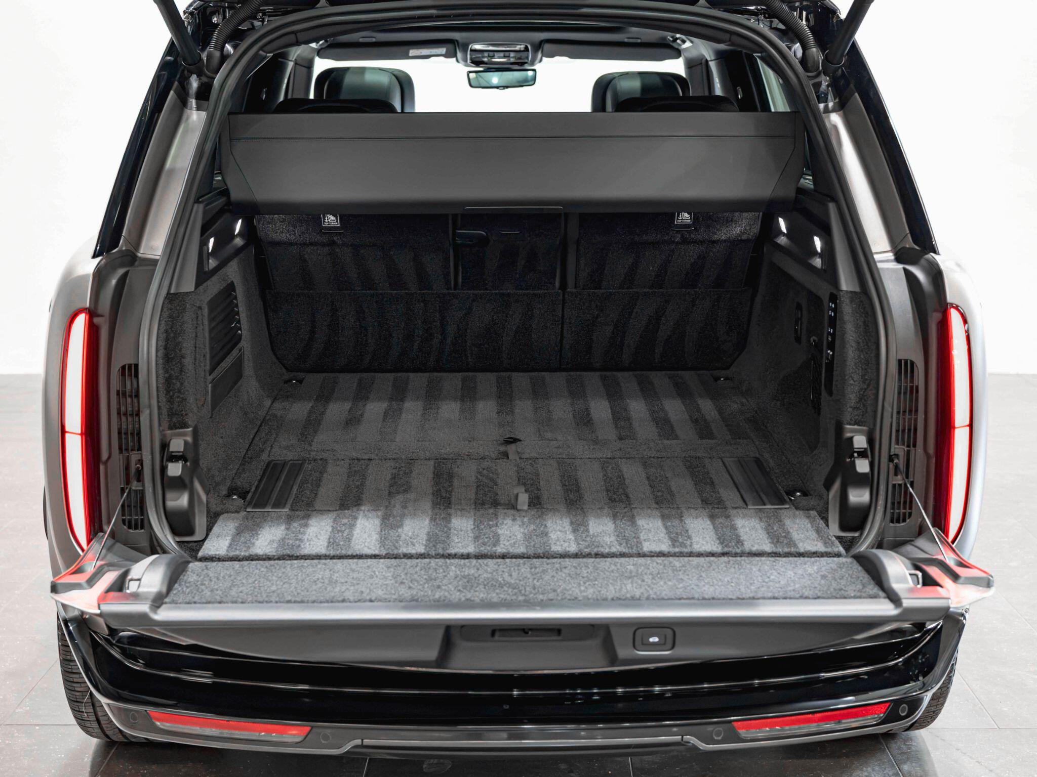 Land Rover Range Rover view 36
