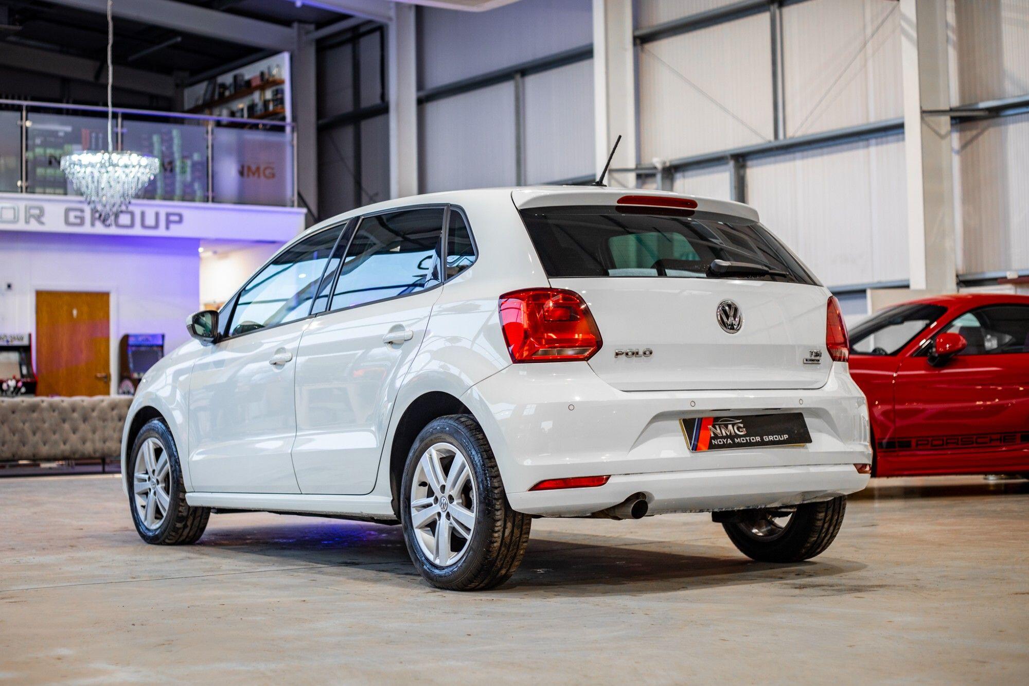Volkswagen Polo view 4