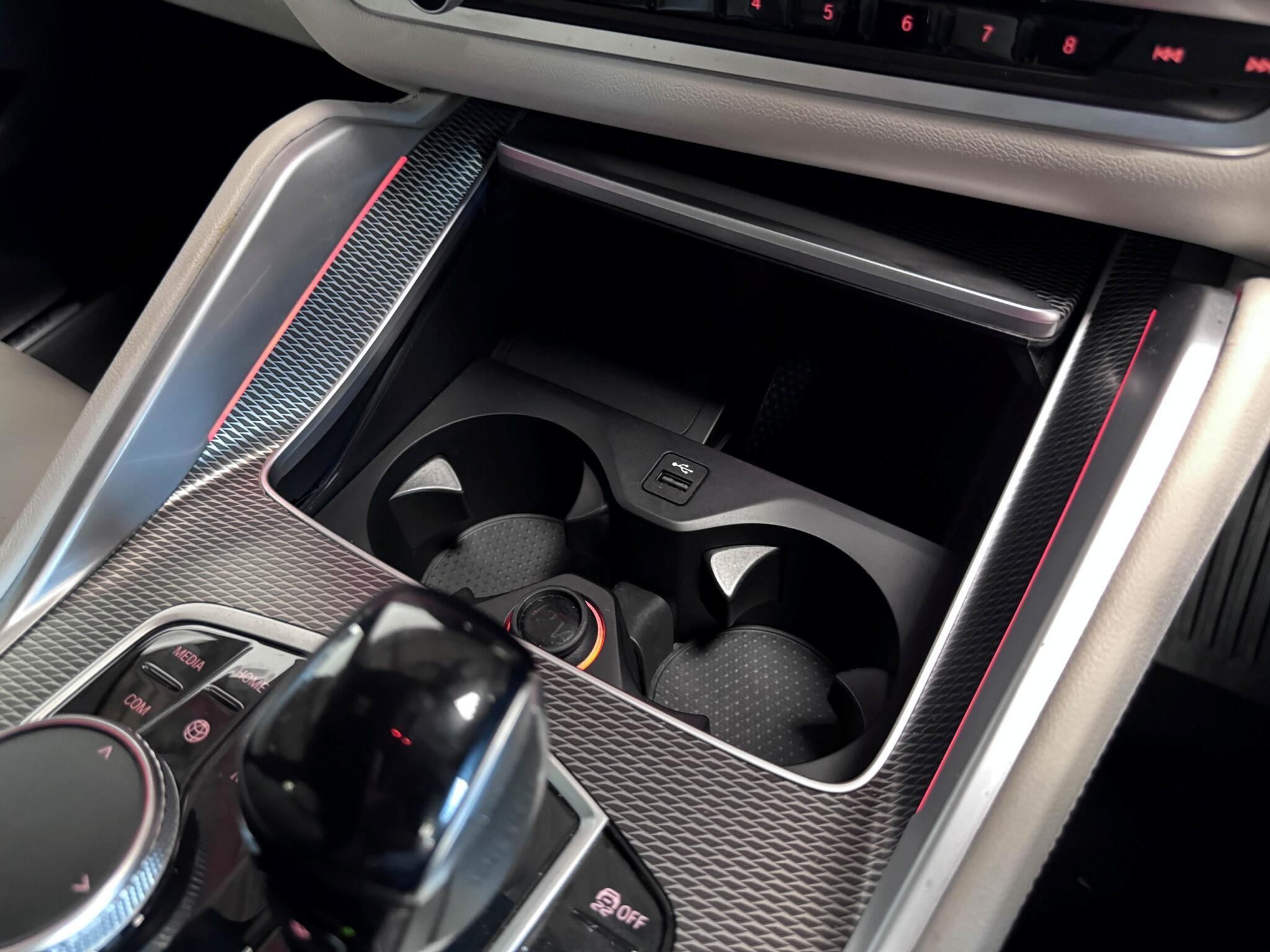 BMW X6 view 40
