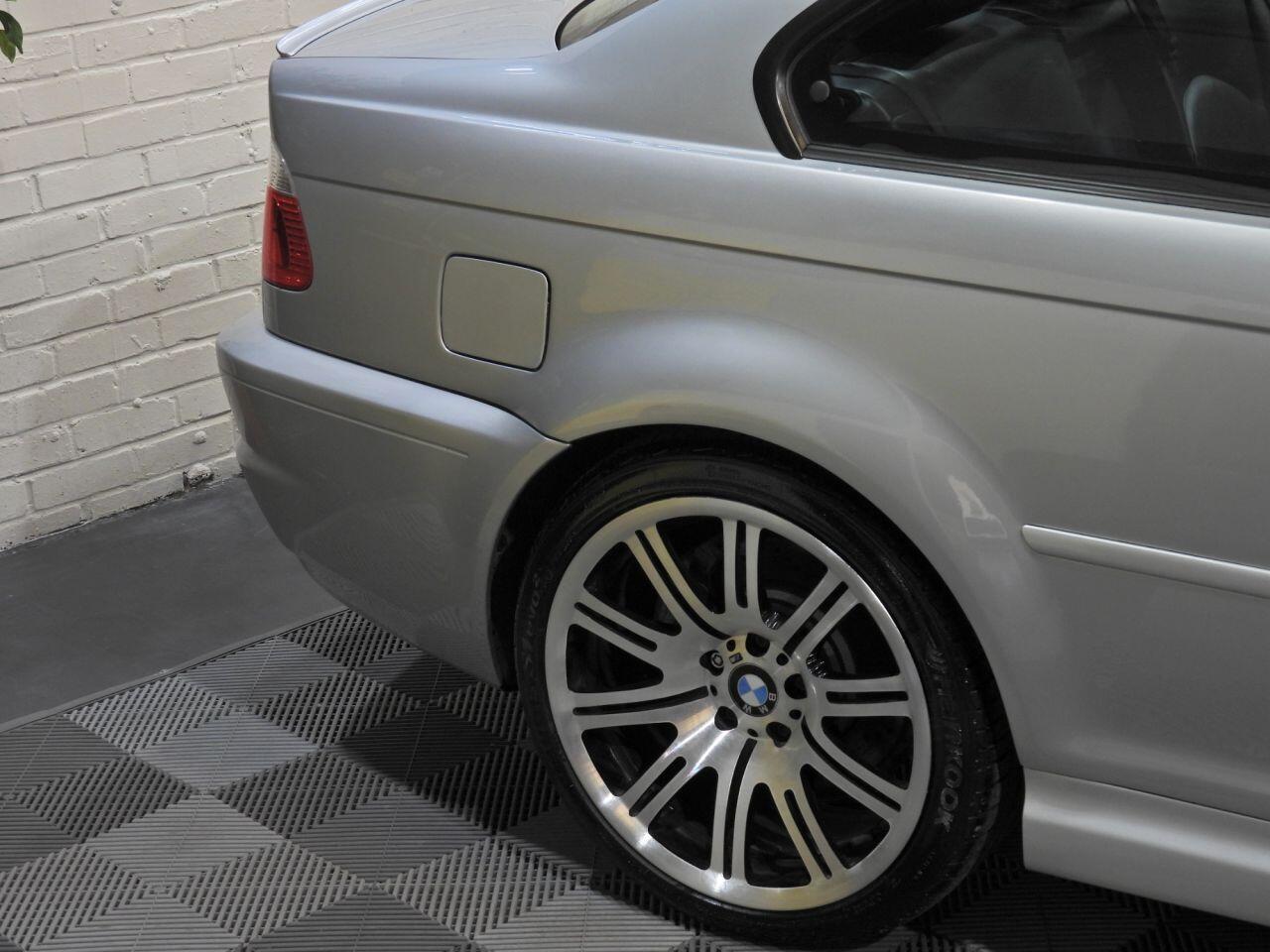 BMW M3 view 3