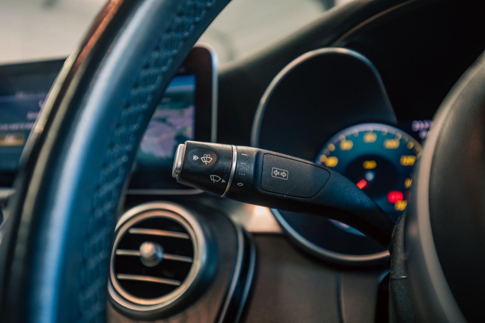 Mercedes-Benz C-Class view 14