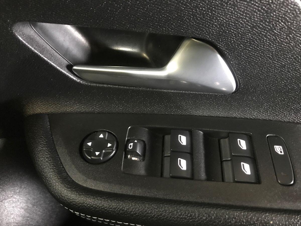 Vauxhall Mokka view 21