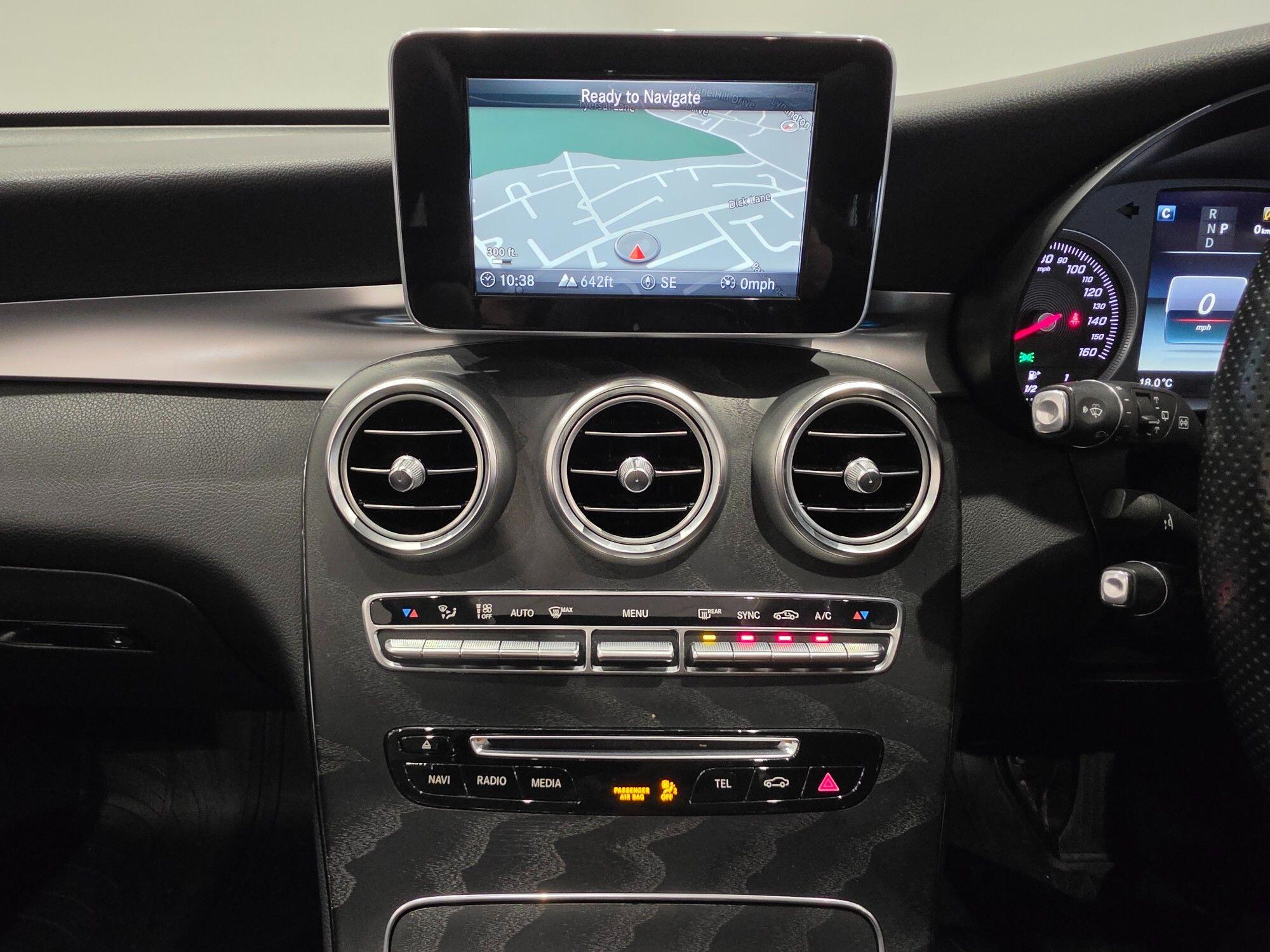 Mercedes-Benz GLC view 26