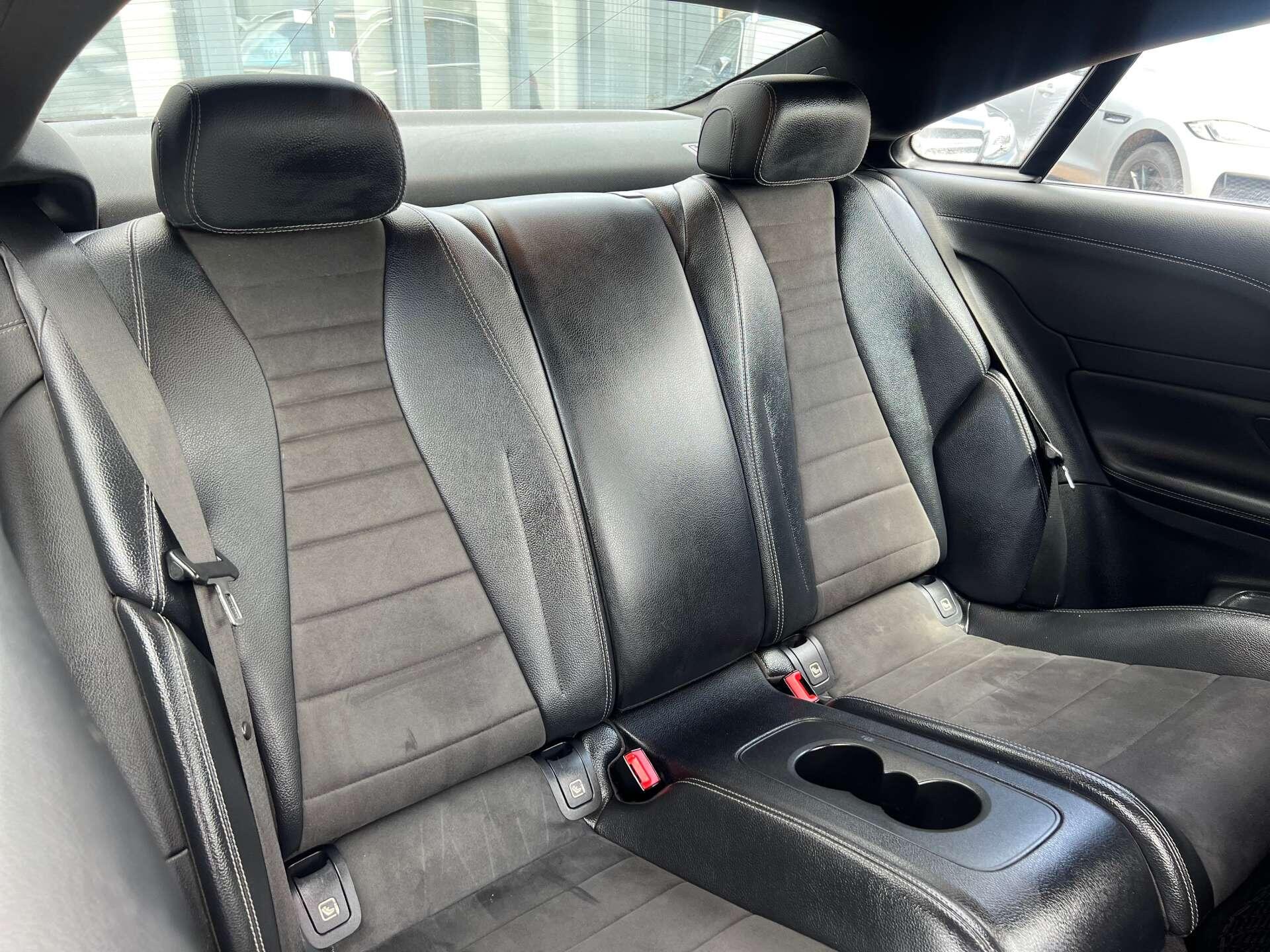 Mercedes-Benz E-Class view 27