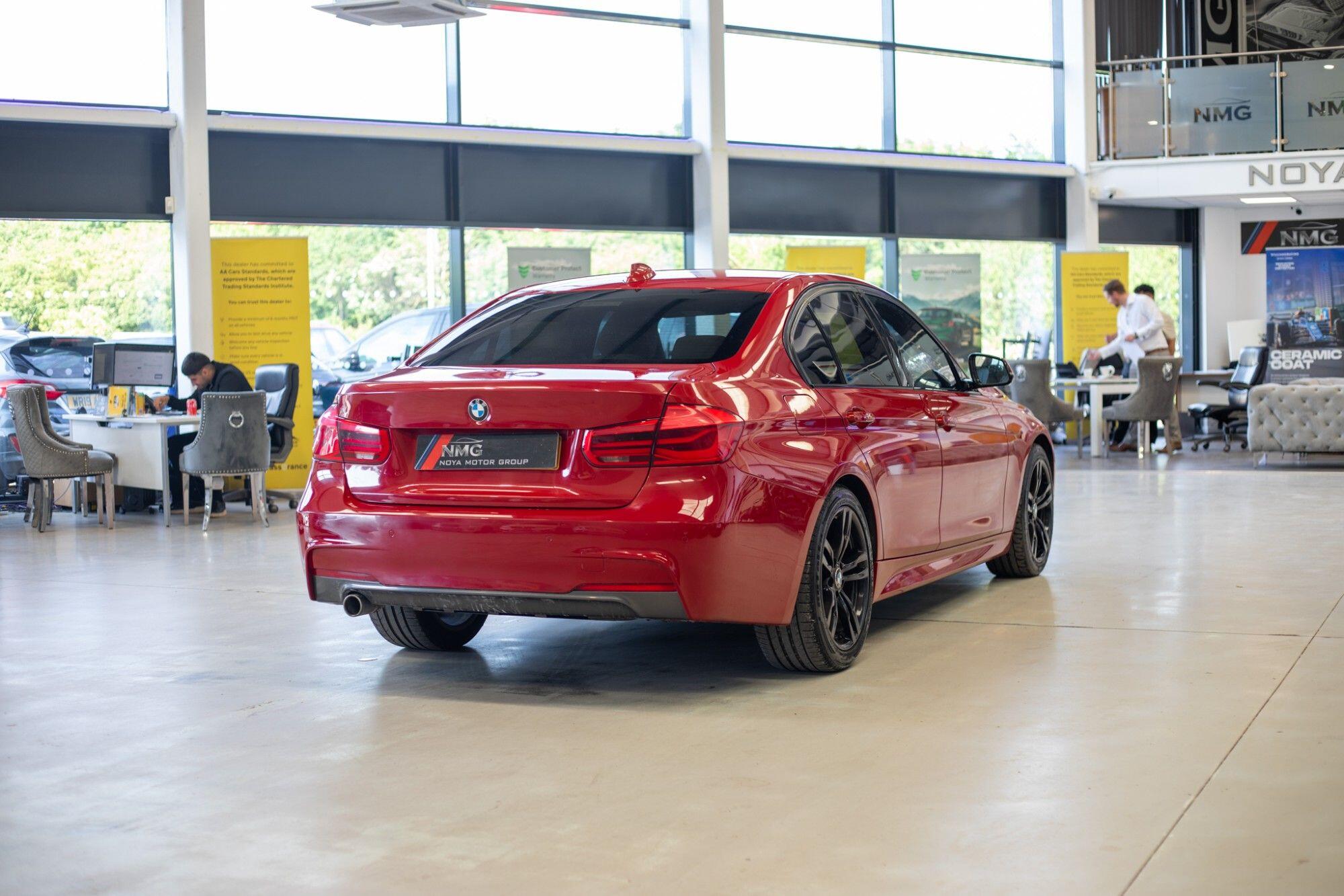 BMW 3 Series view 30