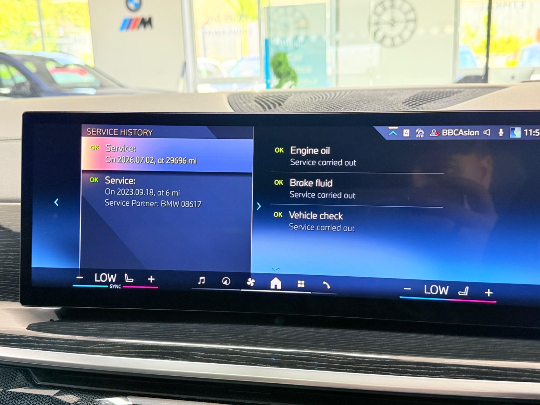 BMW X7 view 13