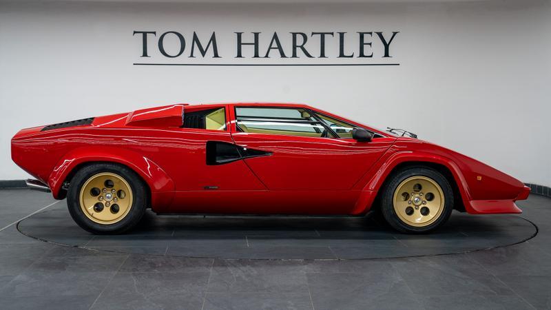 Lamborghini Countach view 12