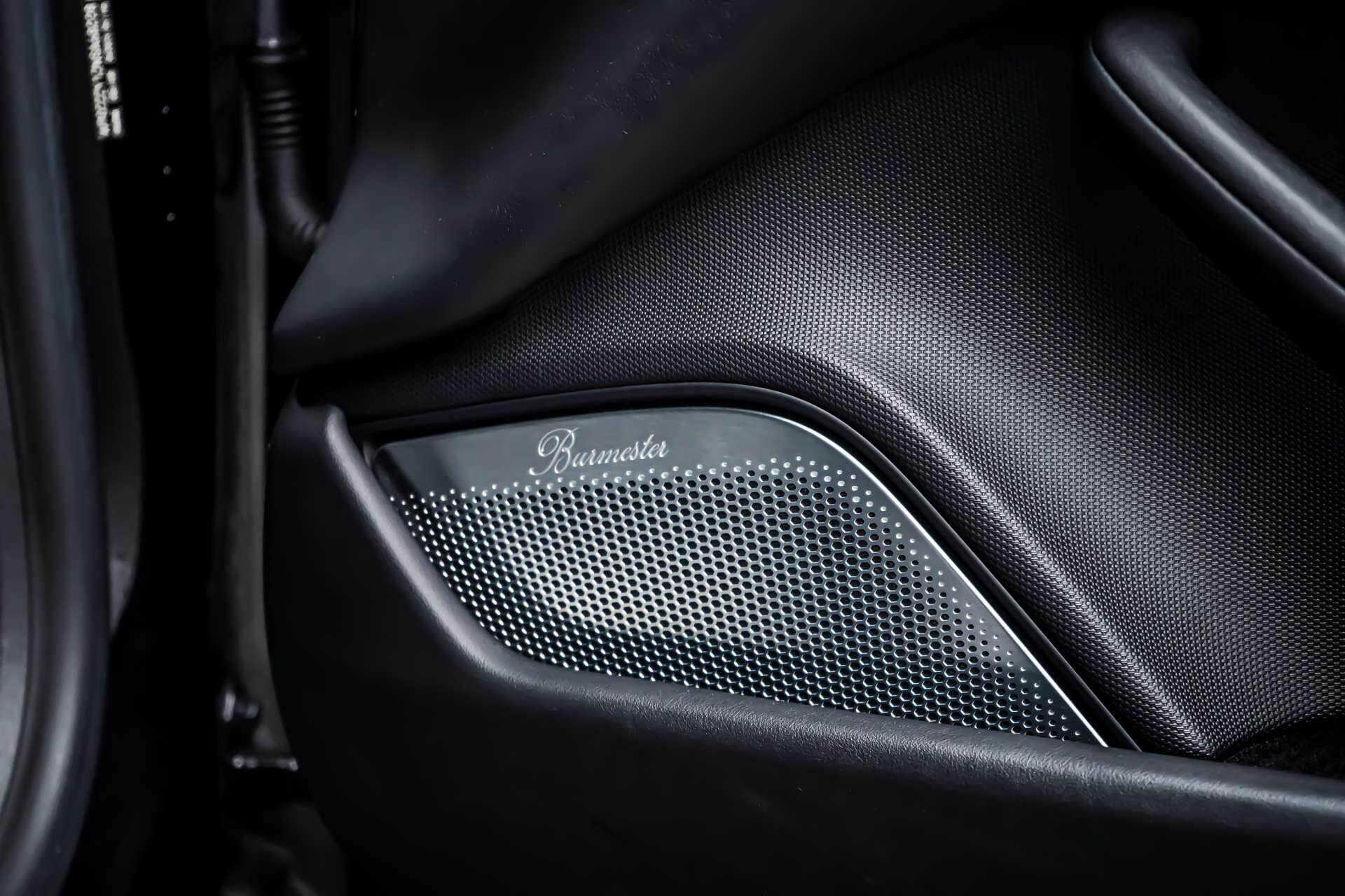 Porsche Taycan view 14