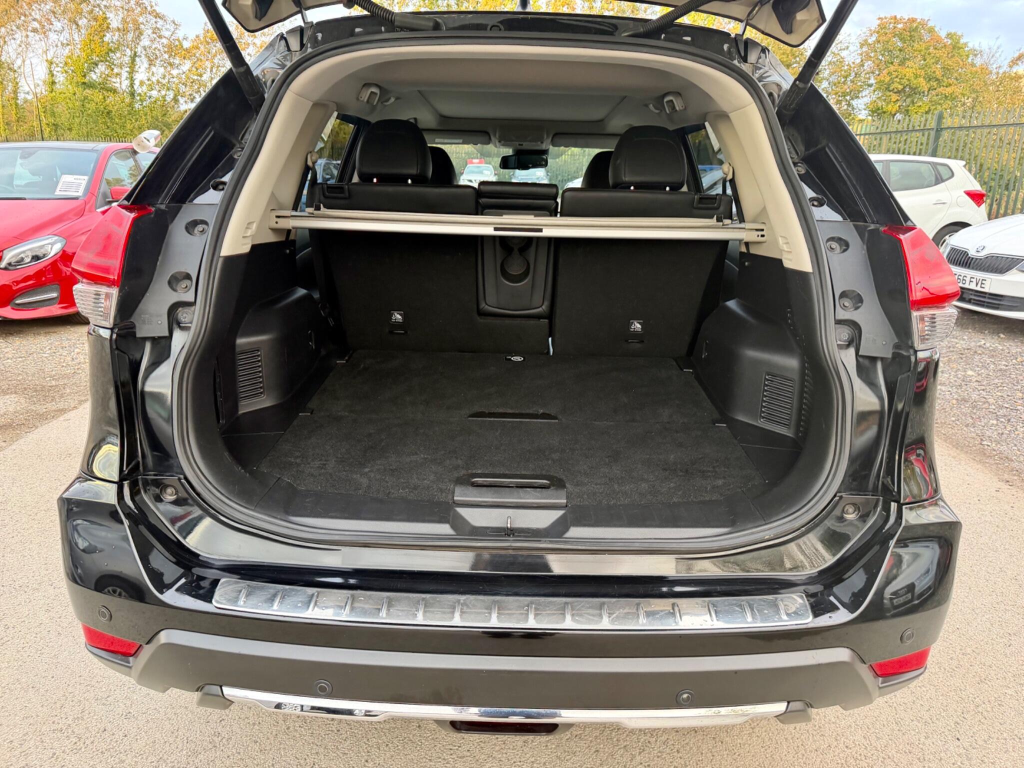 Nissan X-Trail view 61