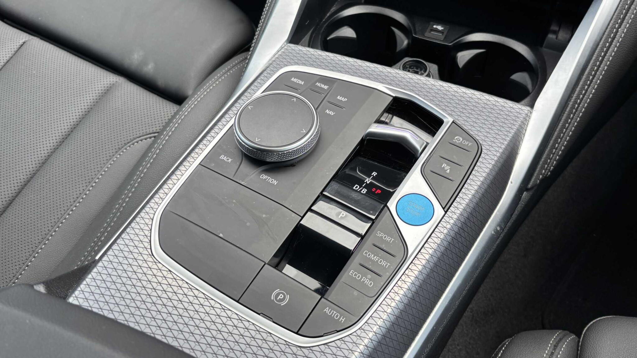 BMW i4 view 15
