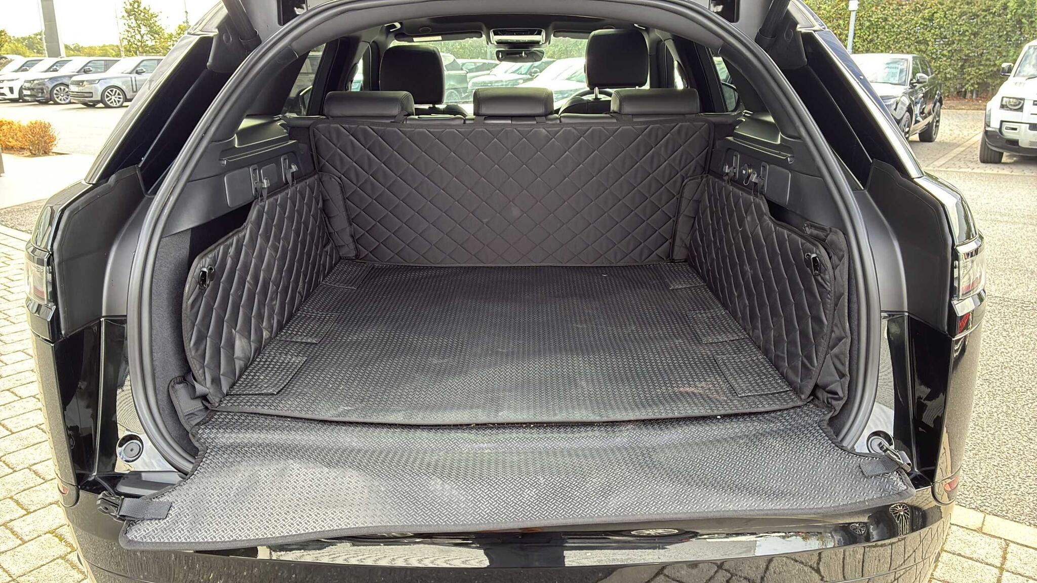 Land Rover Range Rover Velar view 10