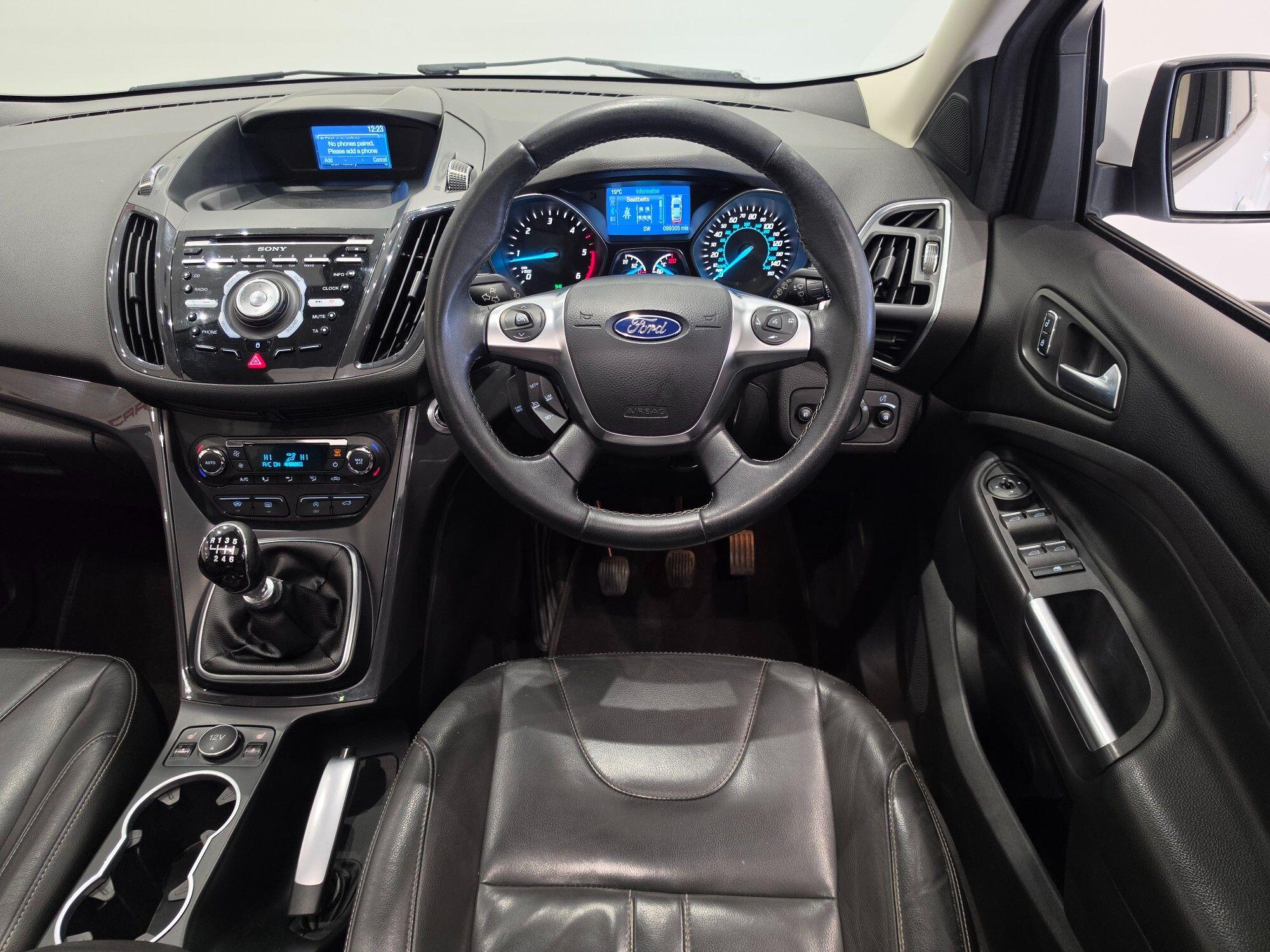 Ford Kuga view 35