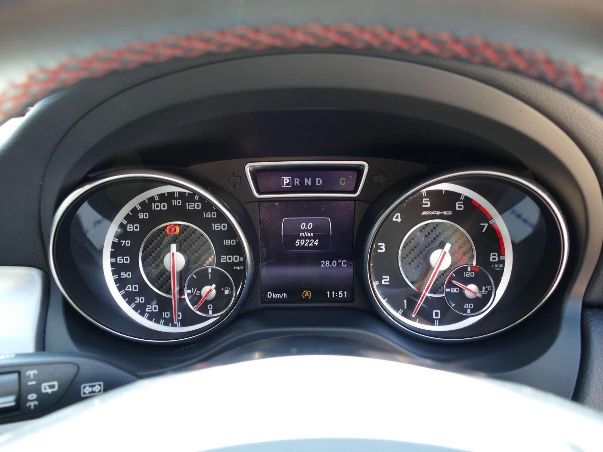 Mercedes-Benz Gla view 43
