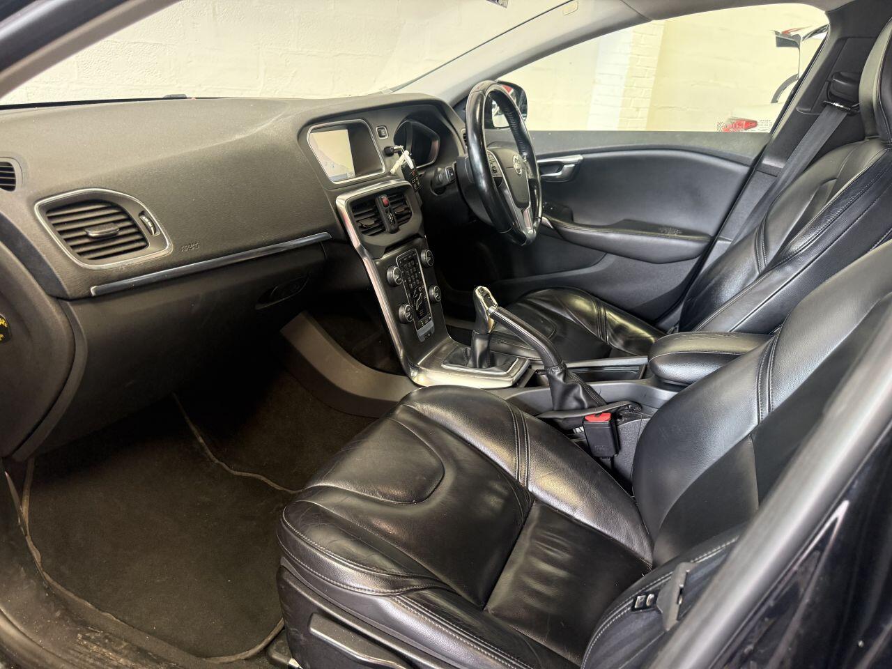 Volvo V40 view 37