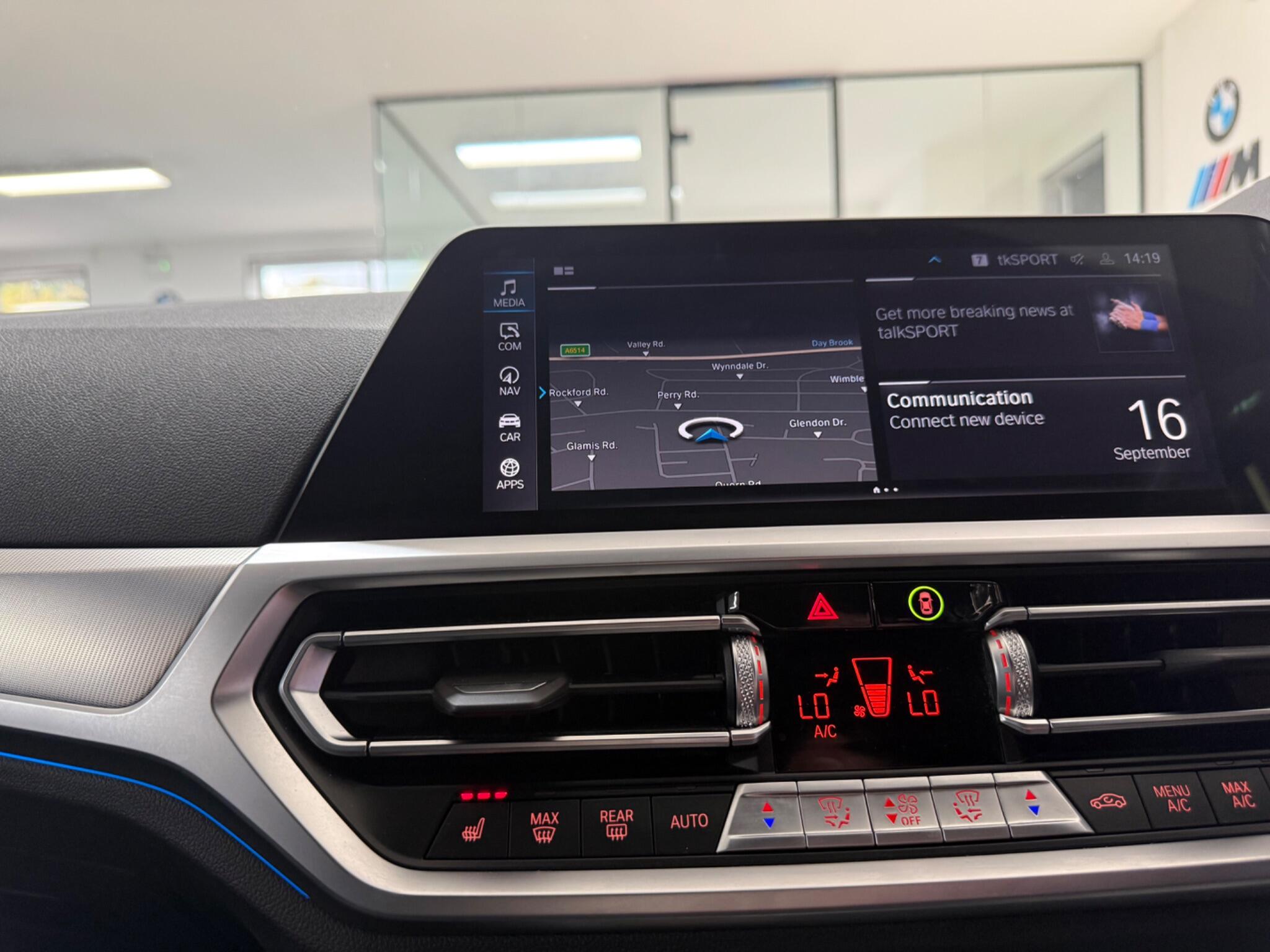 BMW 3 Series view 10