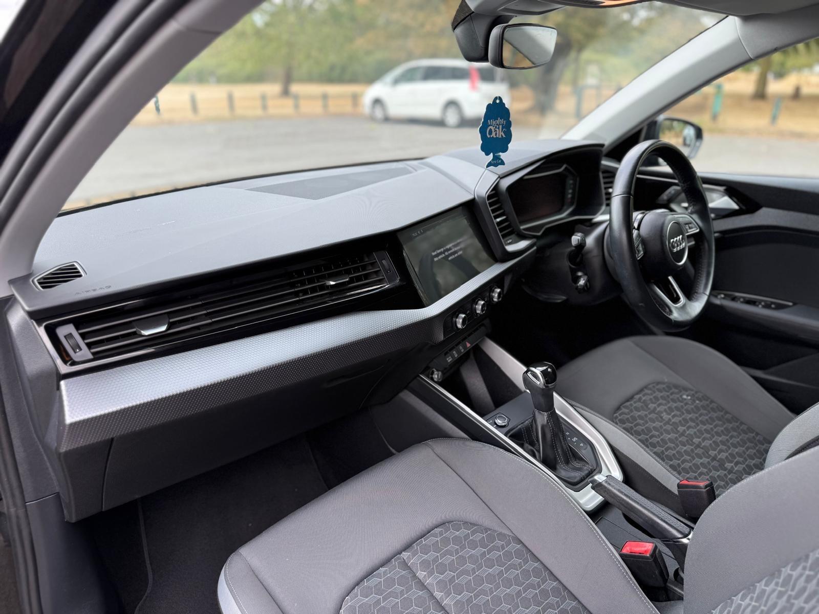 Audi A1 view 23