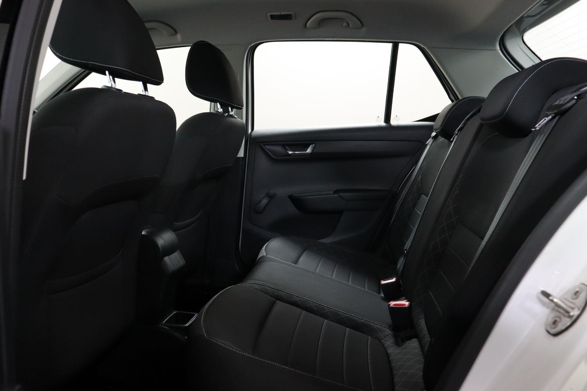 Skoda Fabia view 41