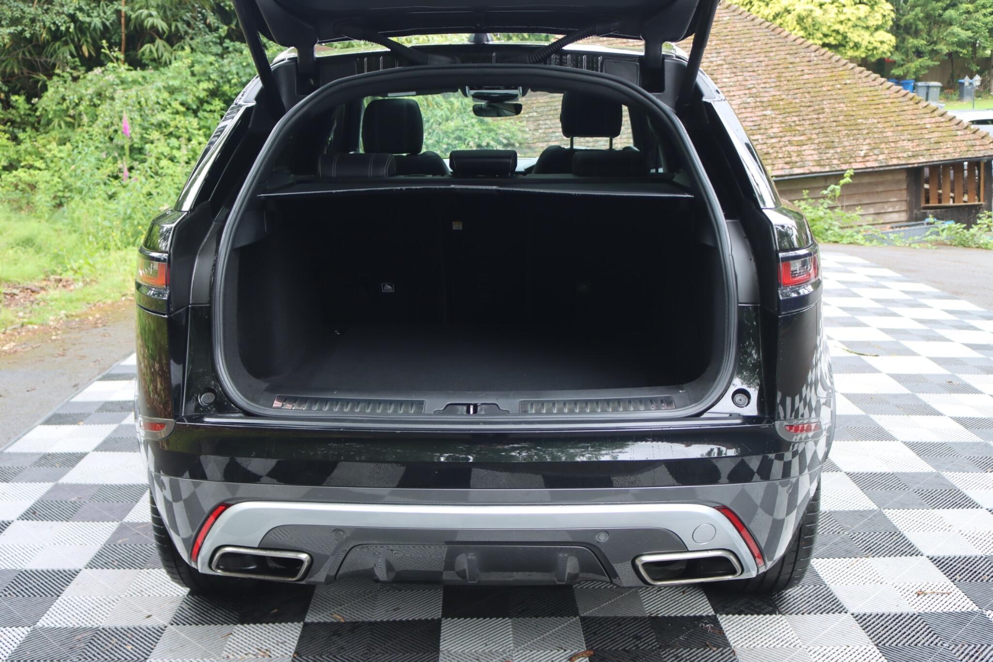 Land Rover Range Rover Velar view 20