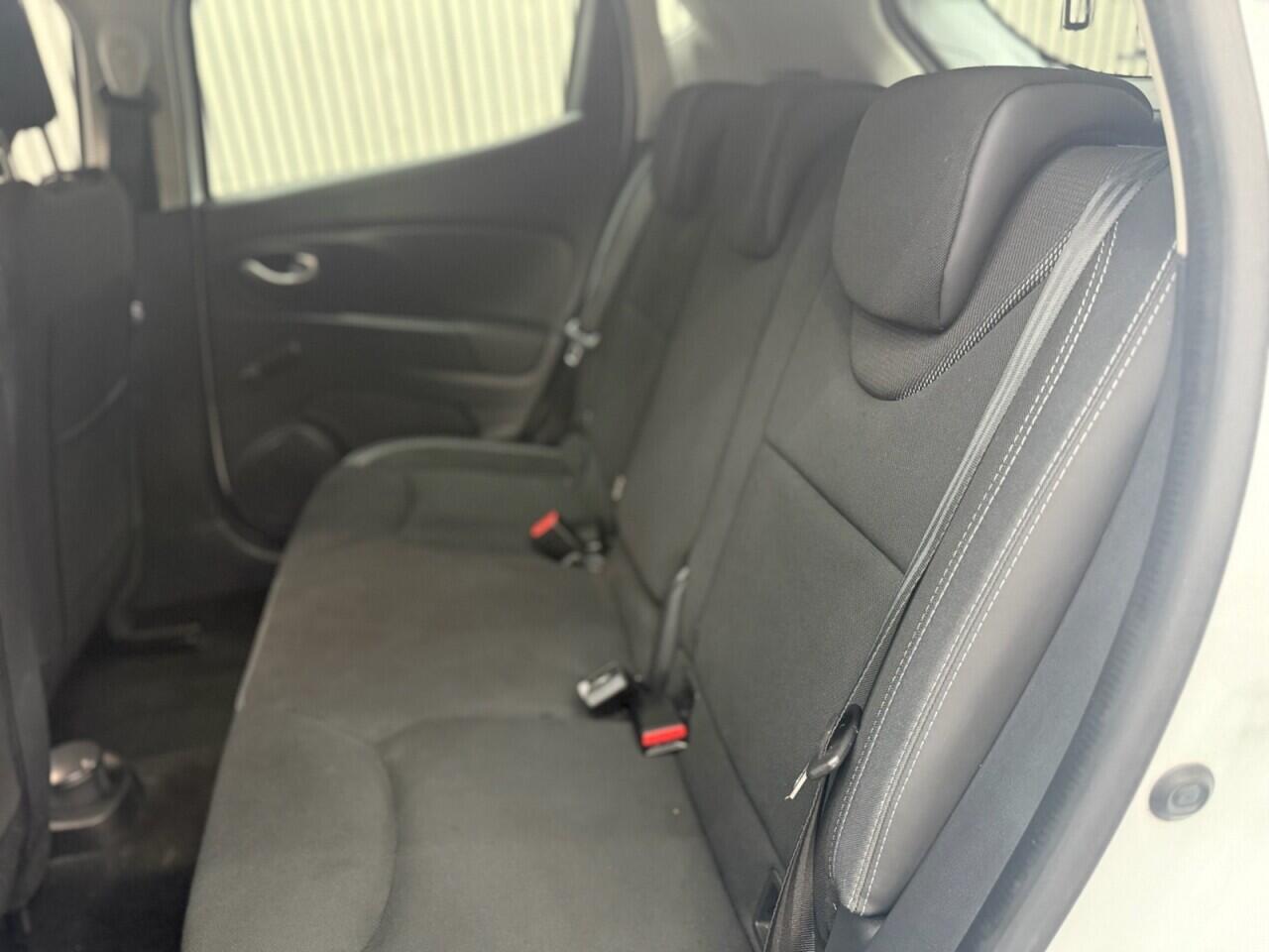 Renault Clio view 7