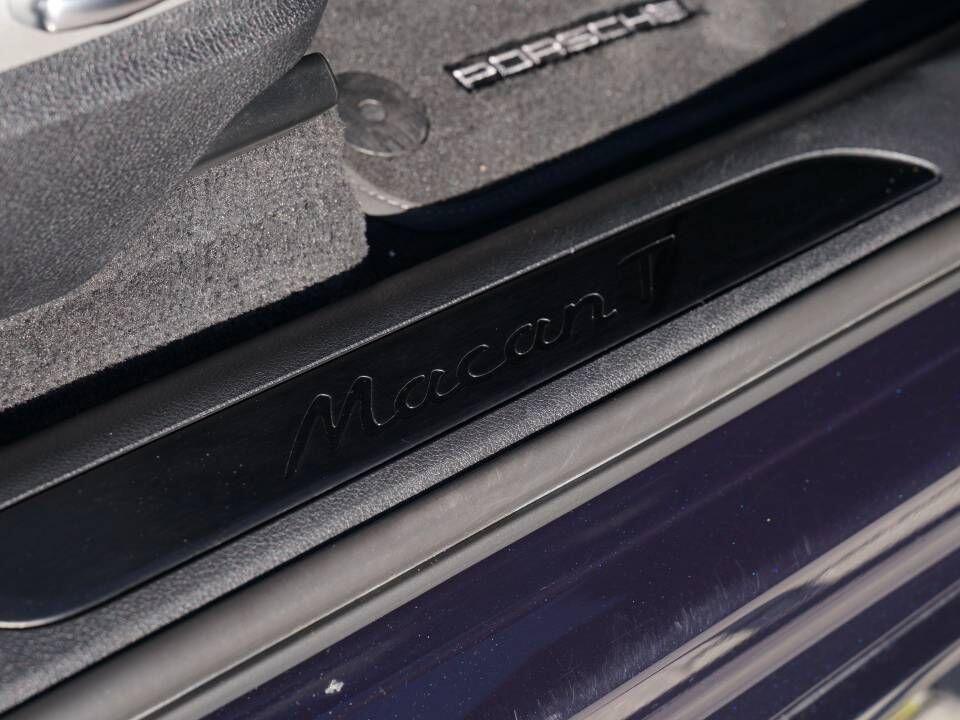 Porsche Macan view 41