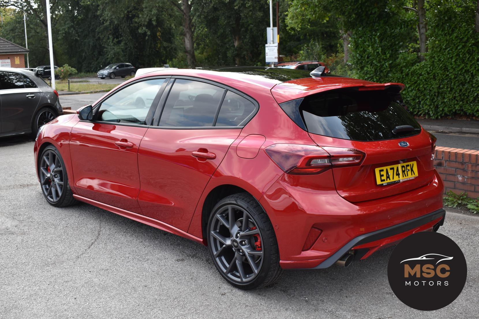 Ford Focus view 11