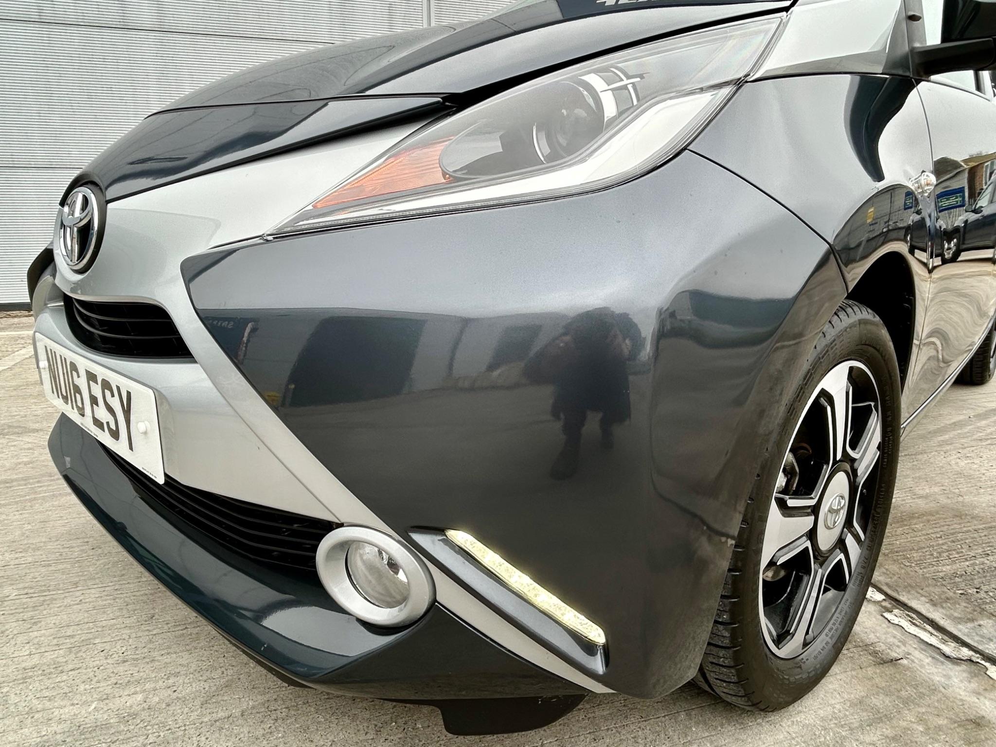 Toyota Aygo view 13