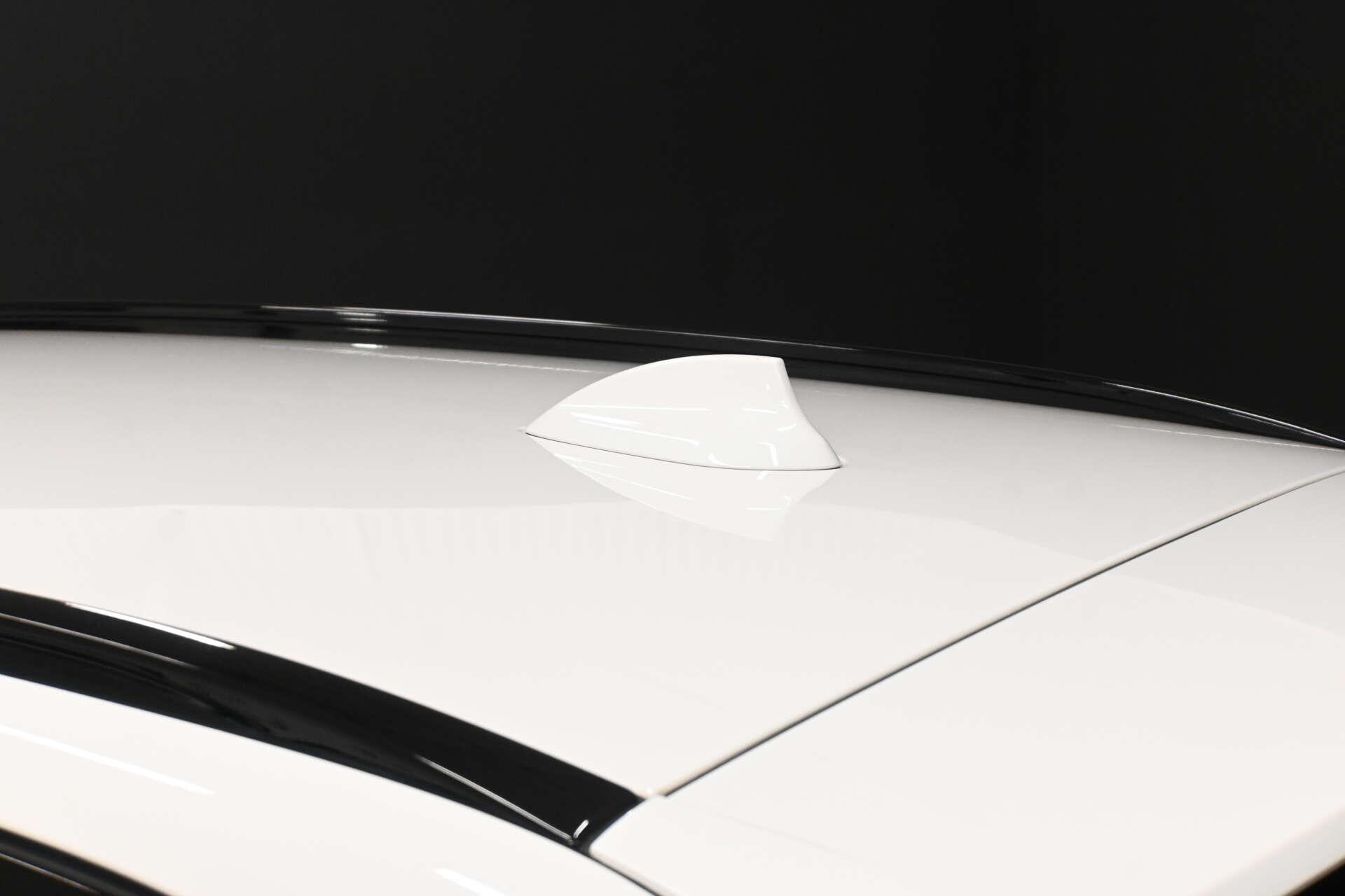 BMW 5 Series view 39