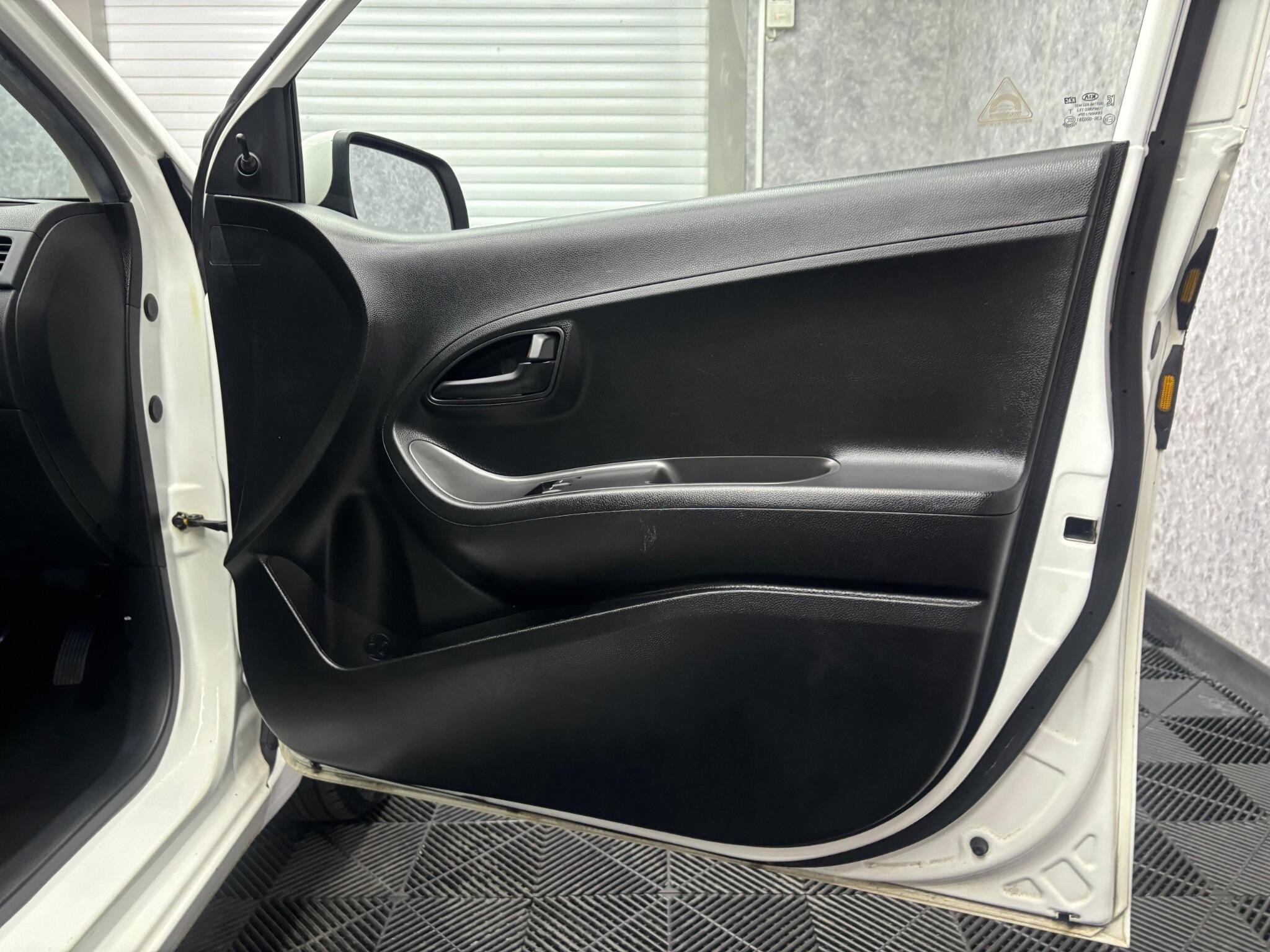 Kia Picanto view 16