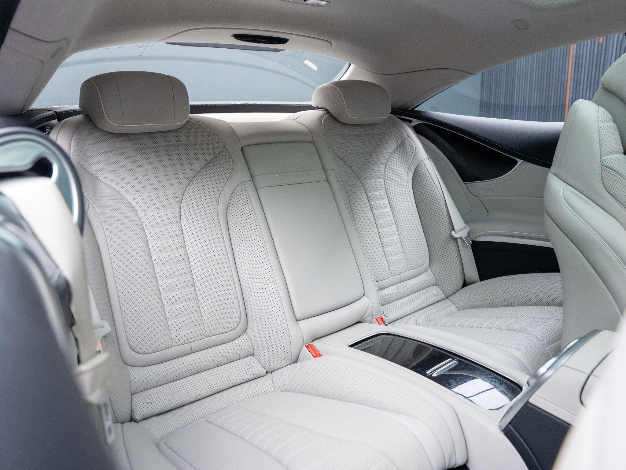 Mercedes-Benz S-Class view 42
