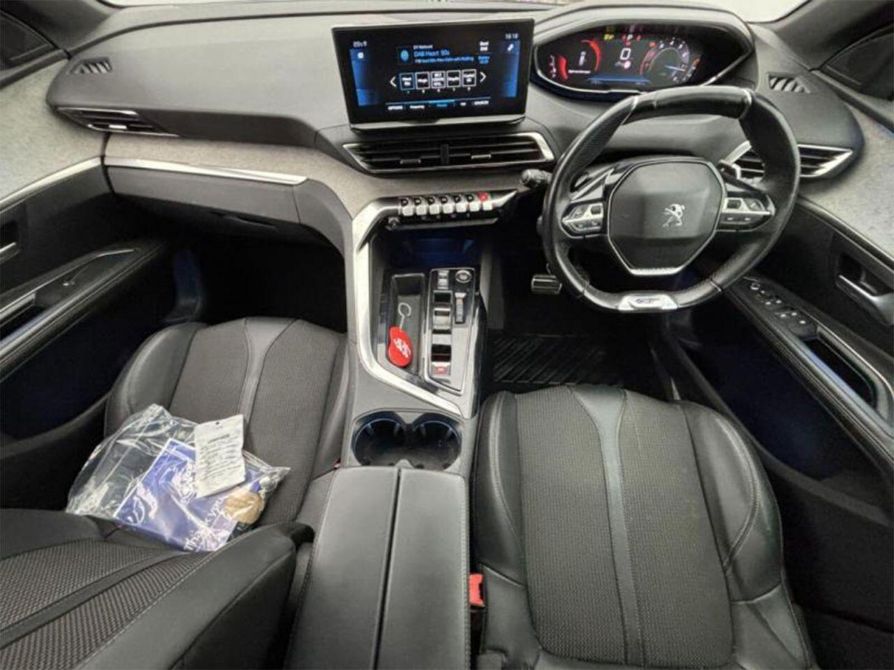 Peugeot 5008 view 4