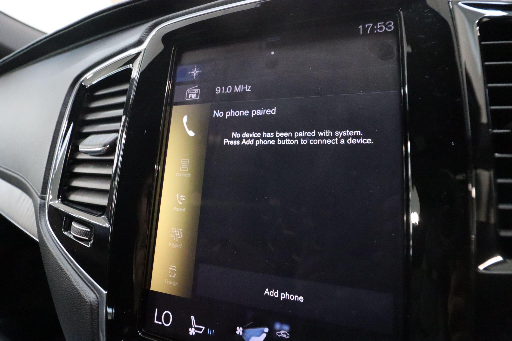Volvo XC90 view 27