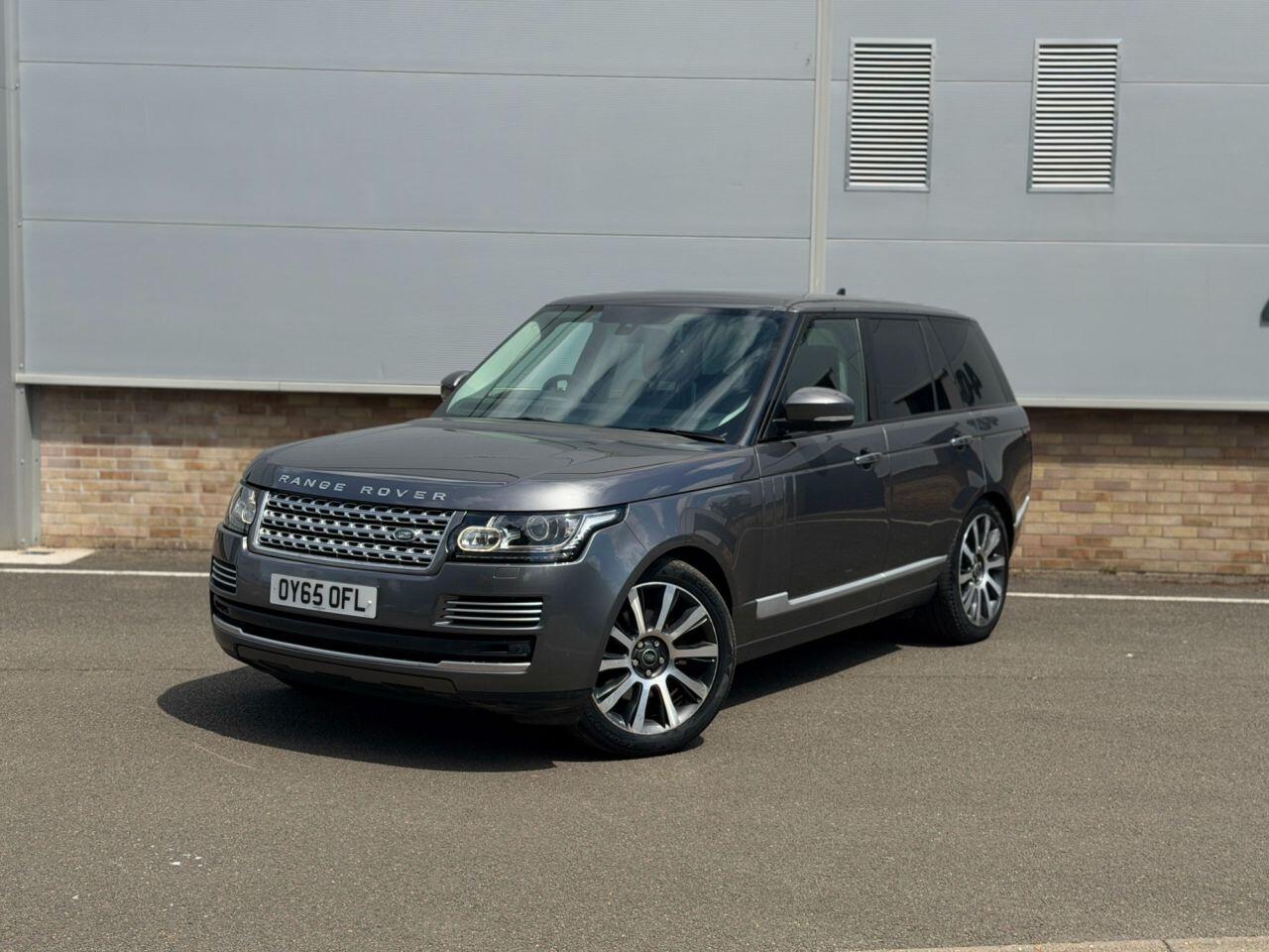Land Rover Range Rover view 19